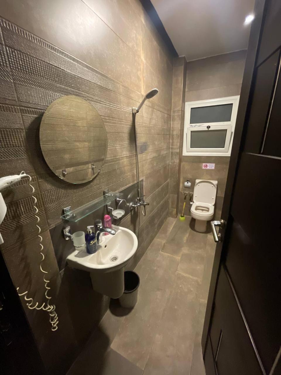 Solima pyramids - Photo 26