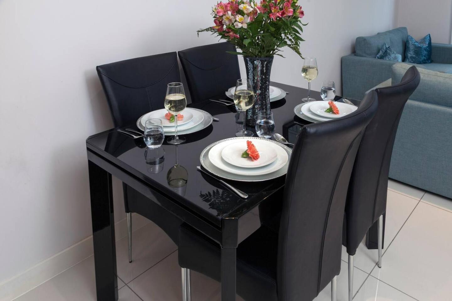Exclusive Tower Bridge Apartment - Photo 7