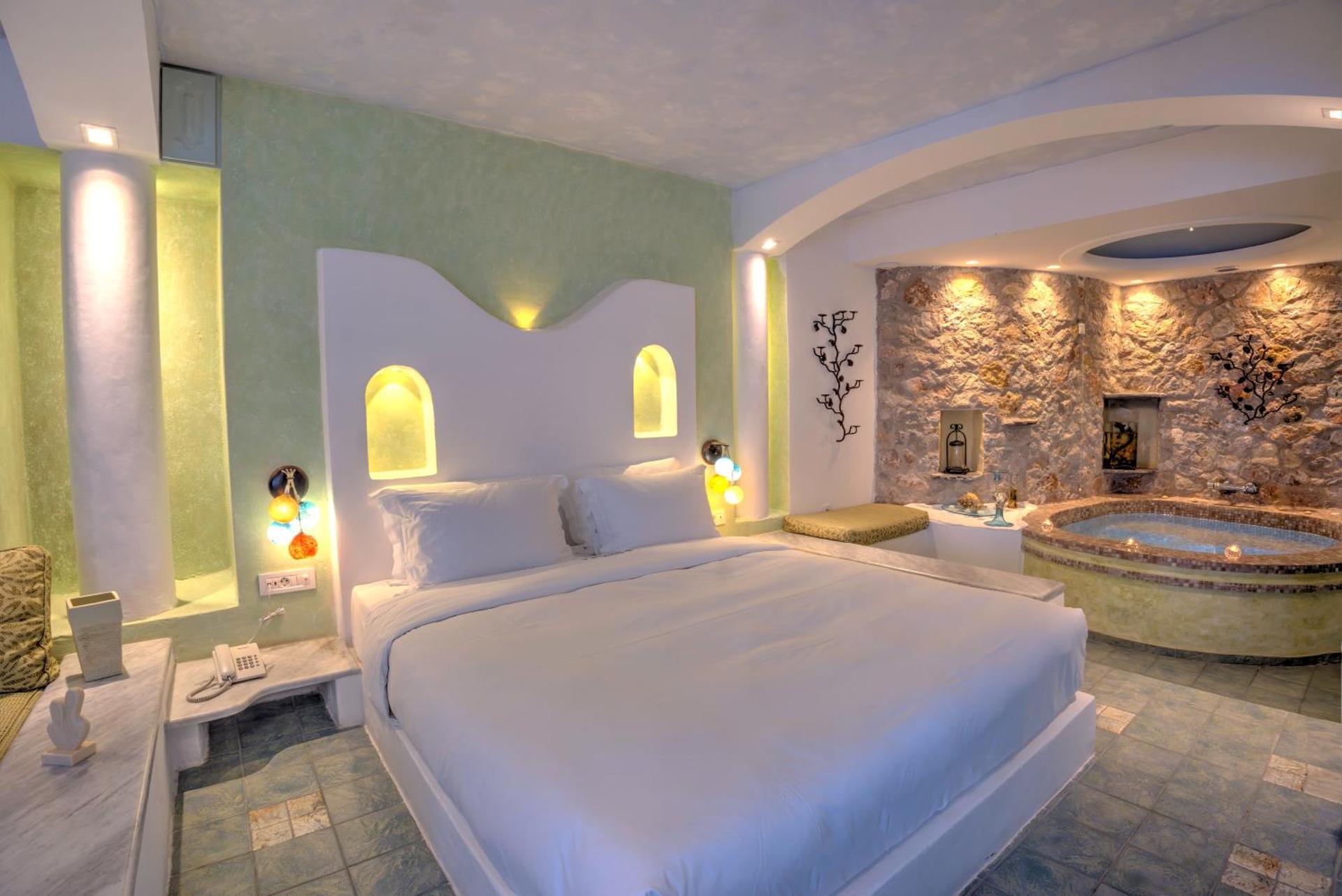 Astarte Suites - Photo 32