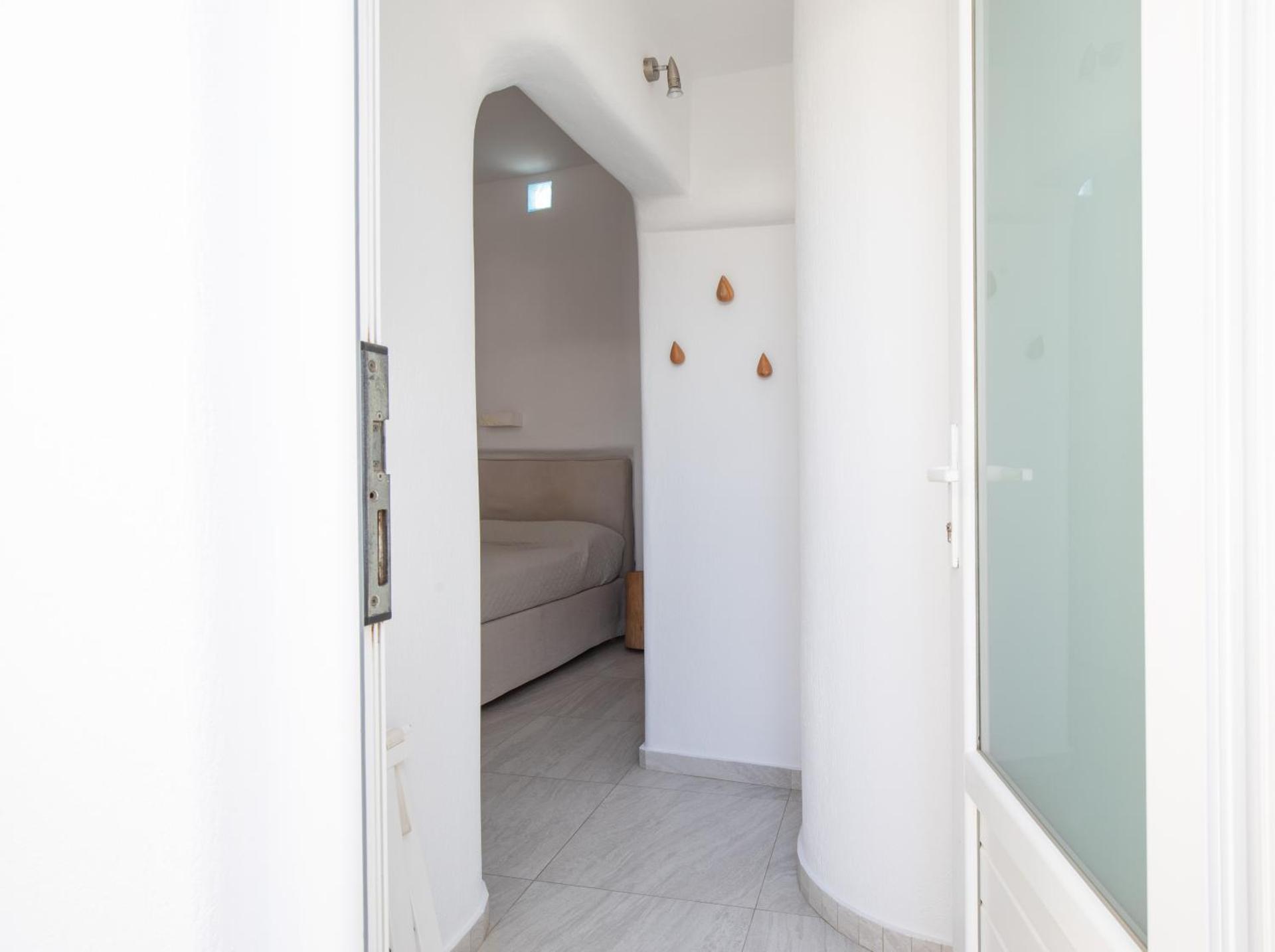 Agia Anna Beachfront Boutique - Photo 18