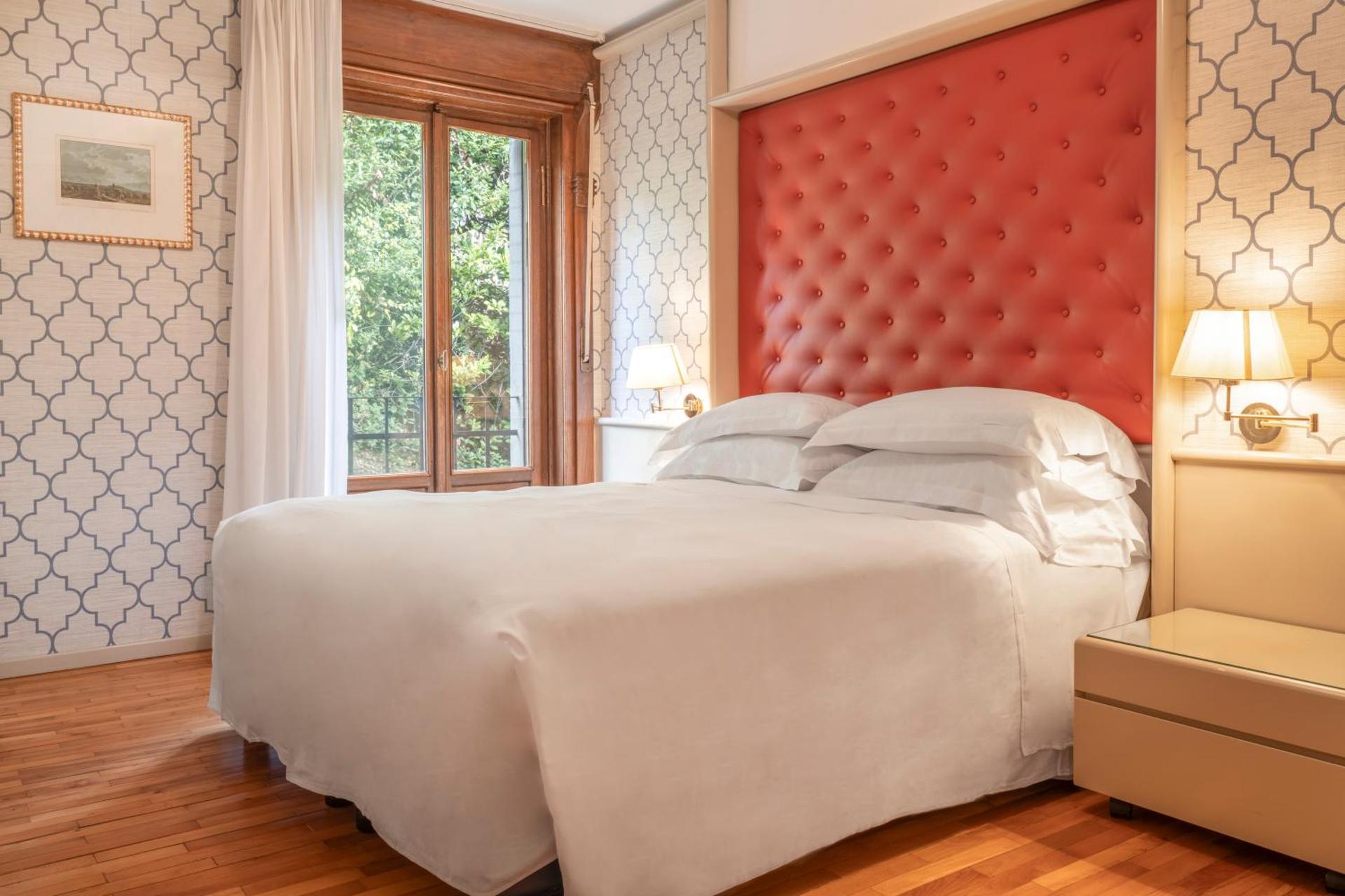 Hotel Laurin - Photo 36