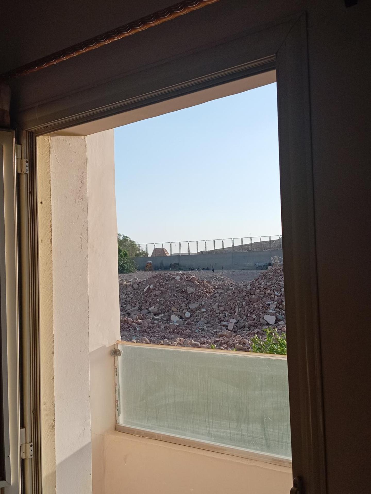 Grensha Pyramids inn - Photo 59