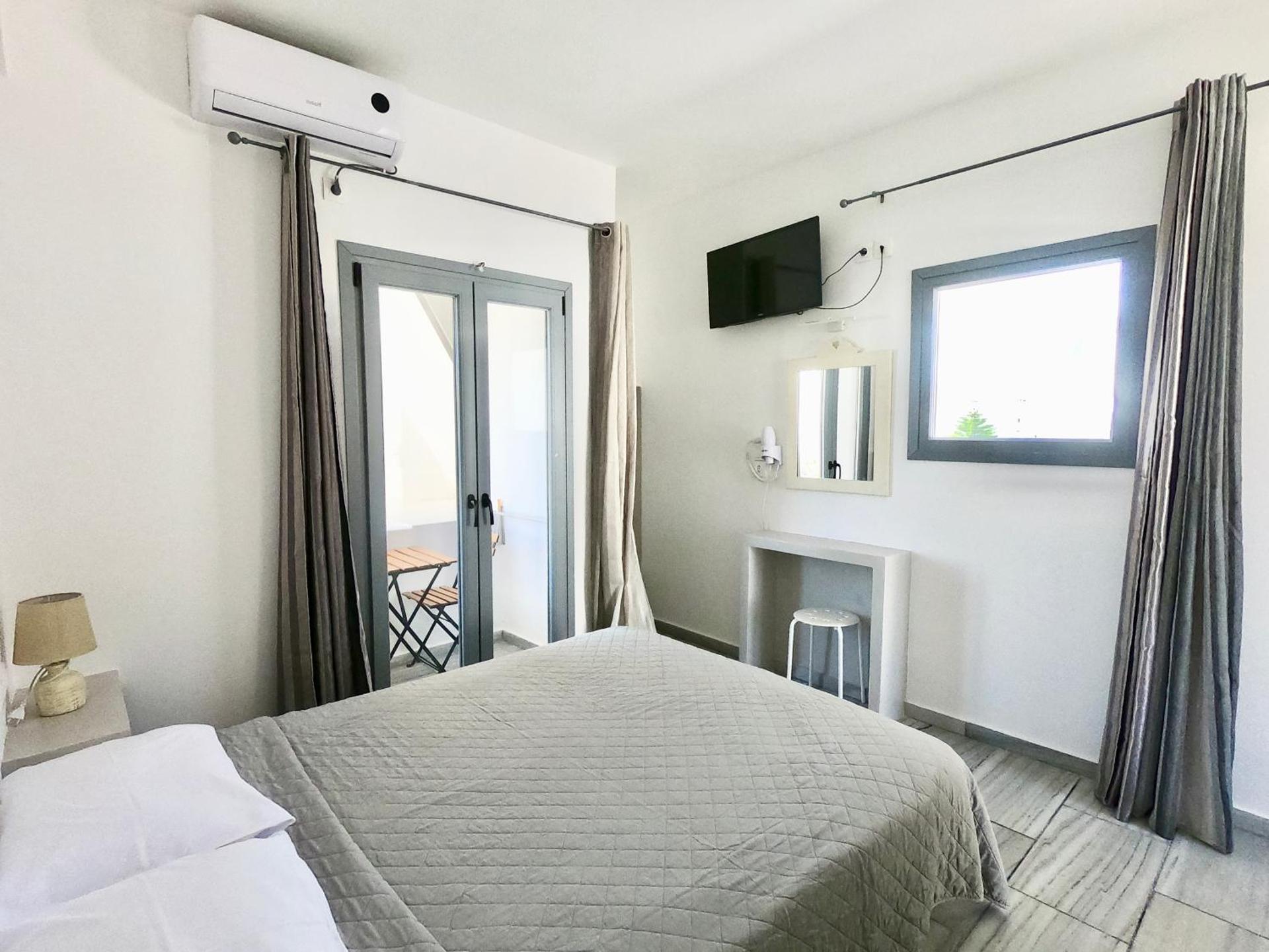 Anny Studios & Rooms Perissa Beach - Photo 41