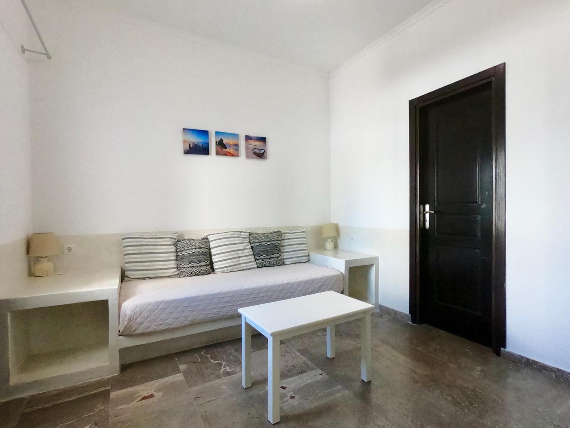 Anny Studios & Rooms Perissa Beach - Photo 95