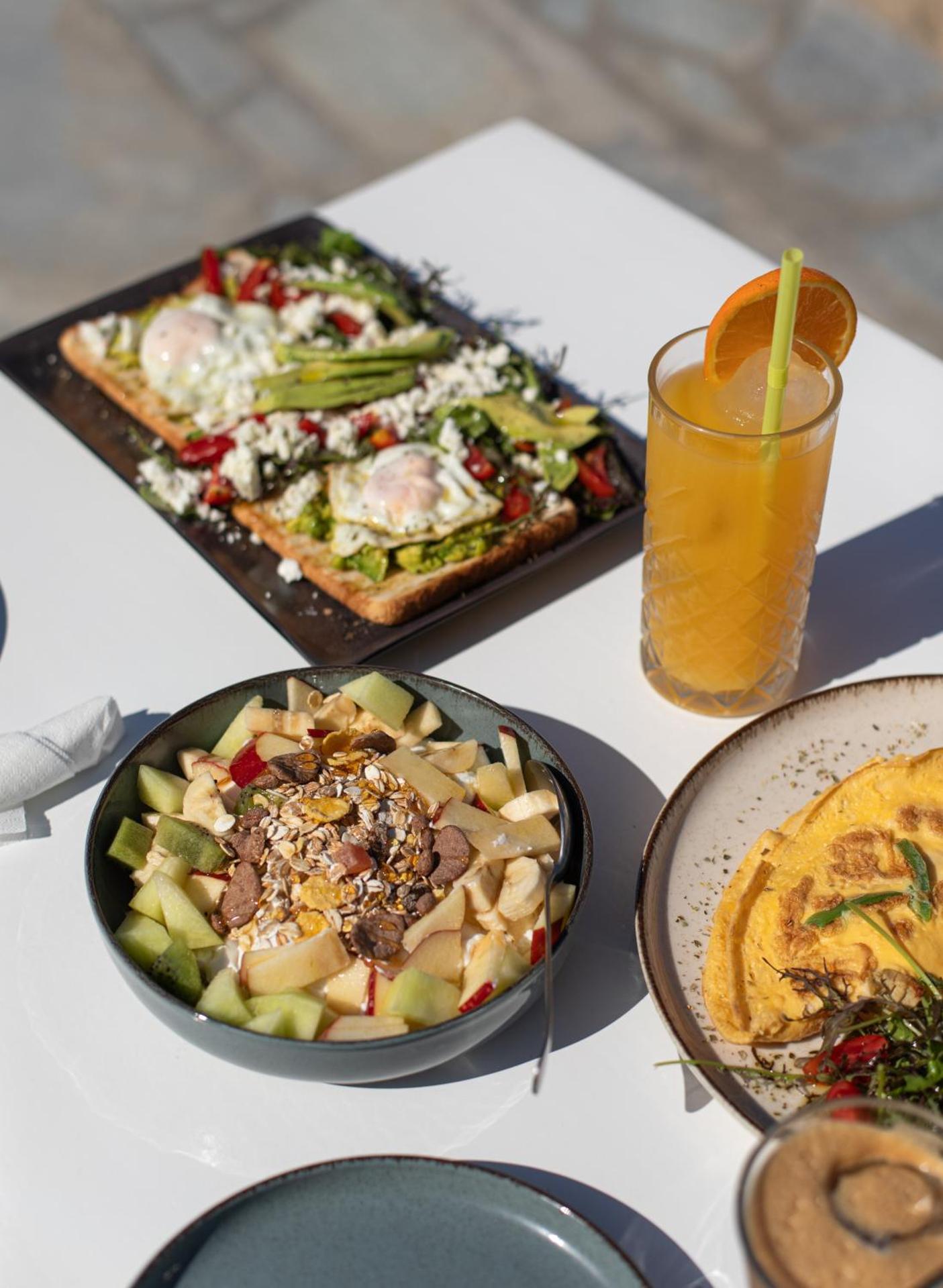 Agia Anna Beachfront Boutique - Photo 8