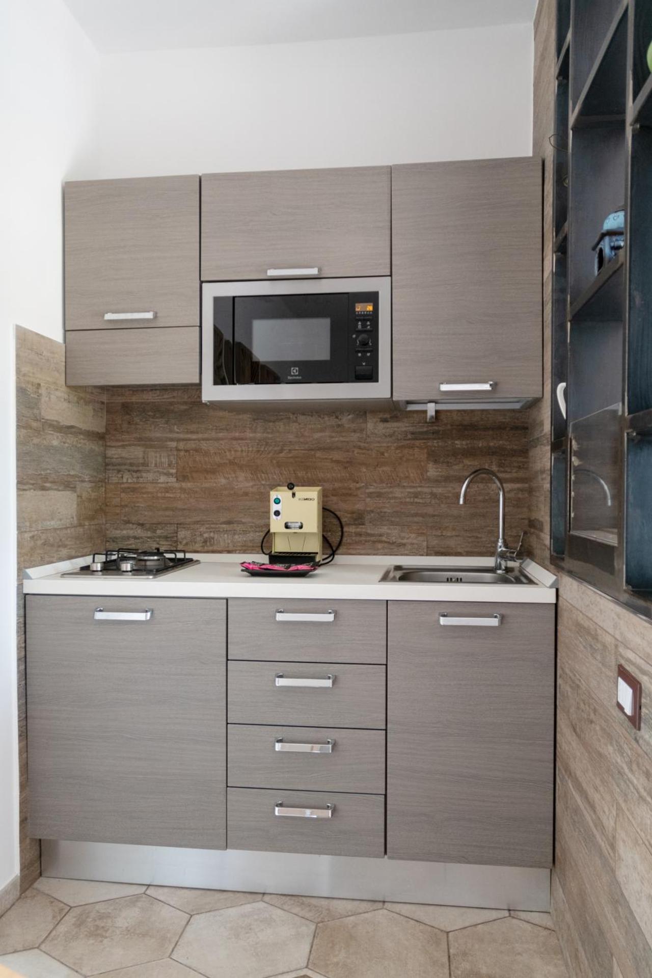 I Lecci Guesthouse - Photo 30