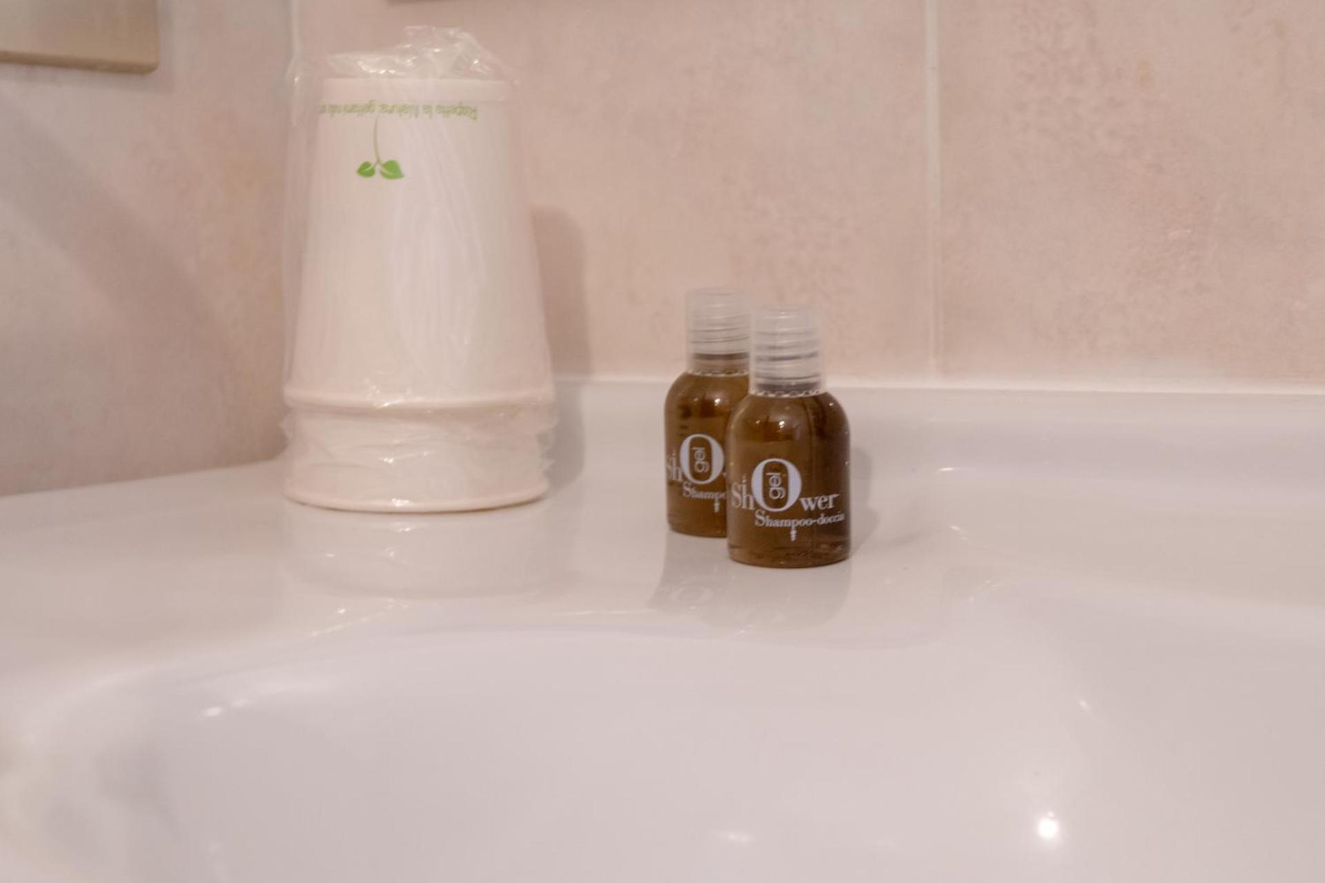 I Lecci Guesthouse - Photo 76