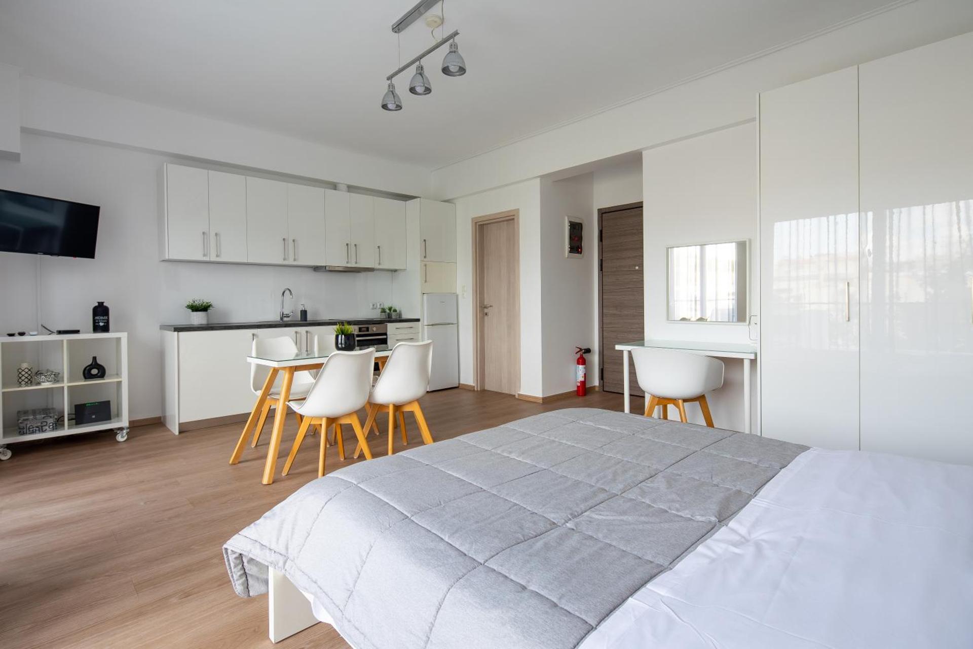 Boutique Studios near Airport - Photo 49