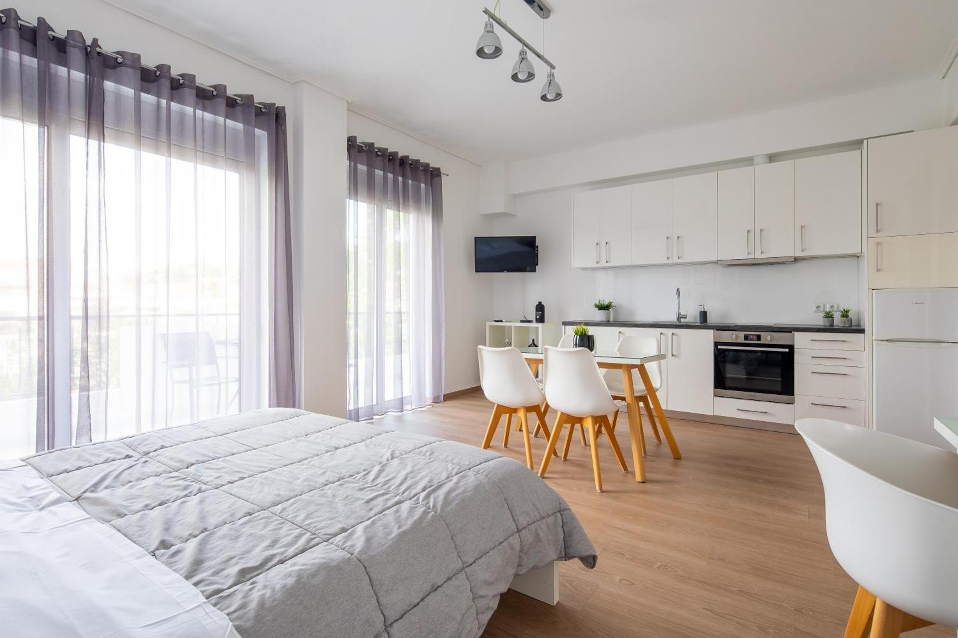 Boutique Studios near Airport - Photo 44