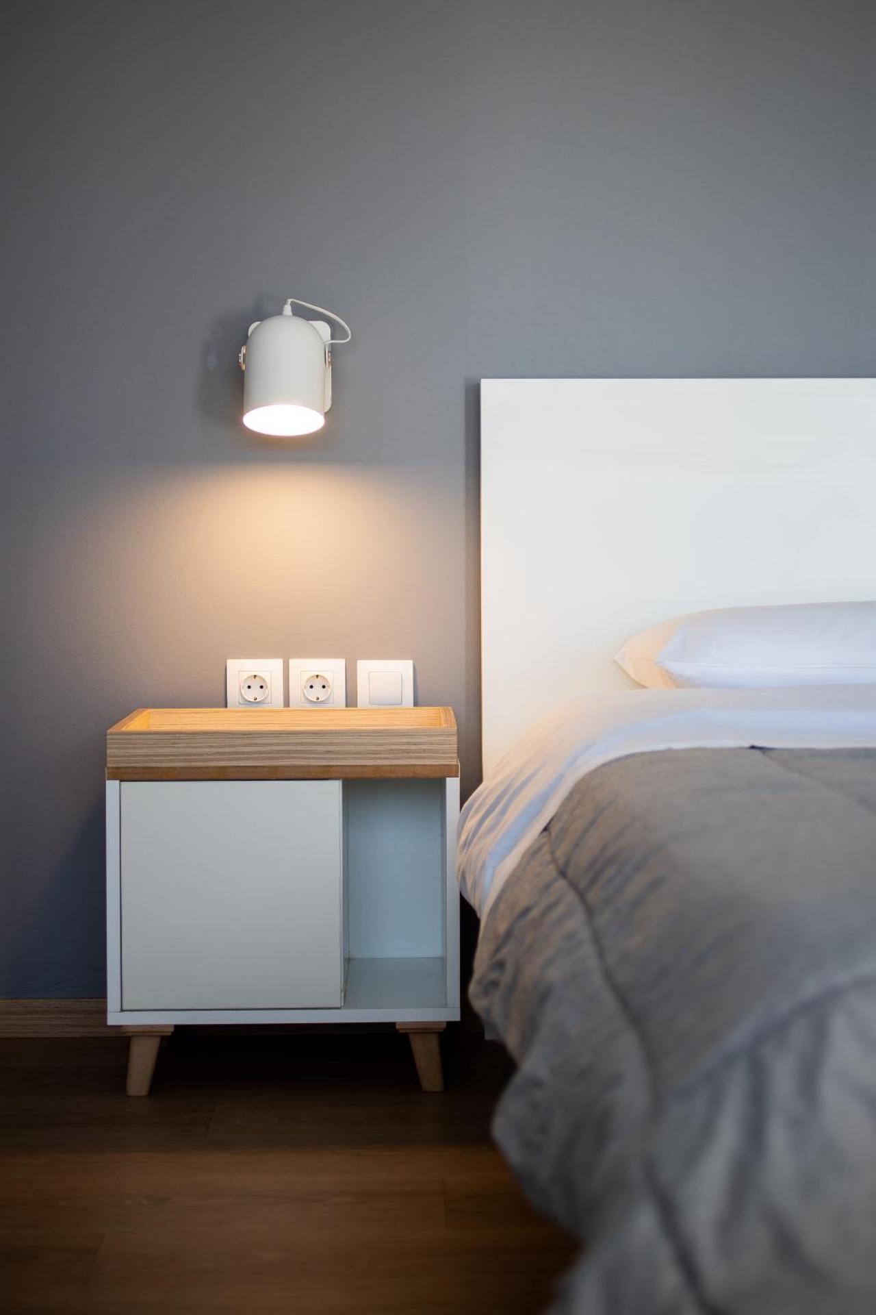 Boutique Studios near Airport - Photo 9