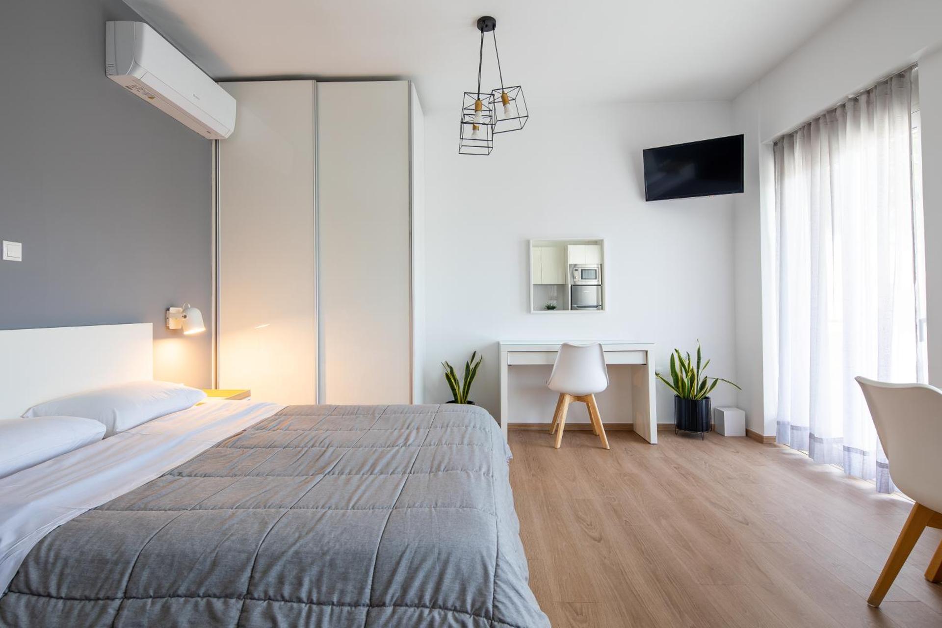 Boutique Studios near Airport - Photo 18