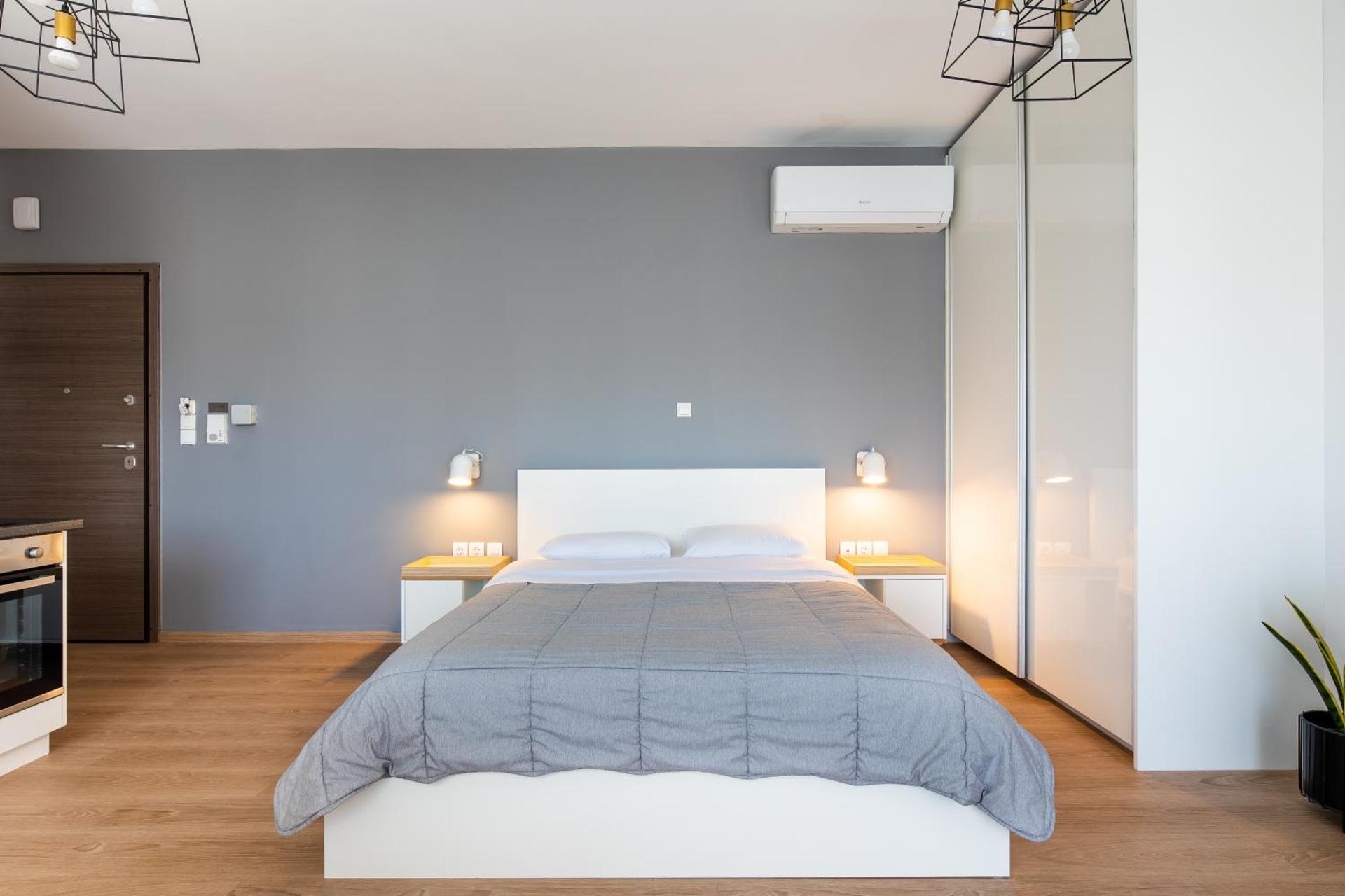 Boutique Studios near Airport - Photo 17