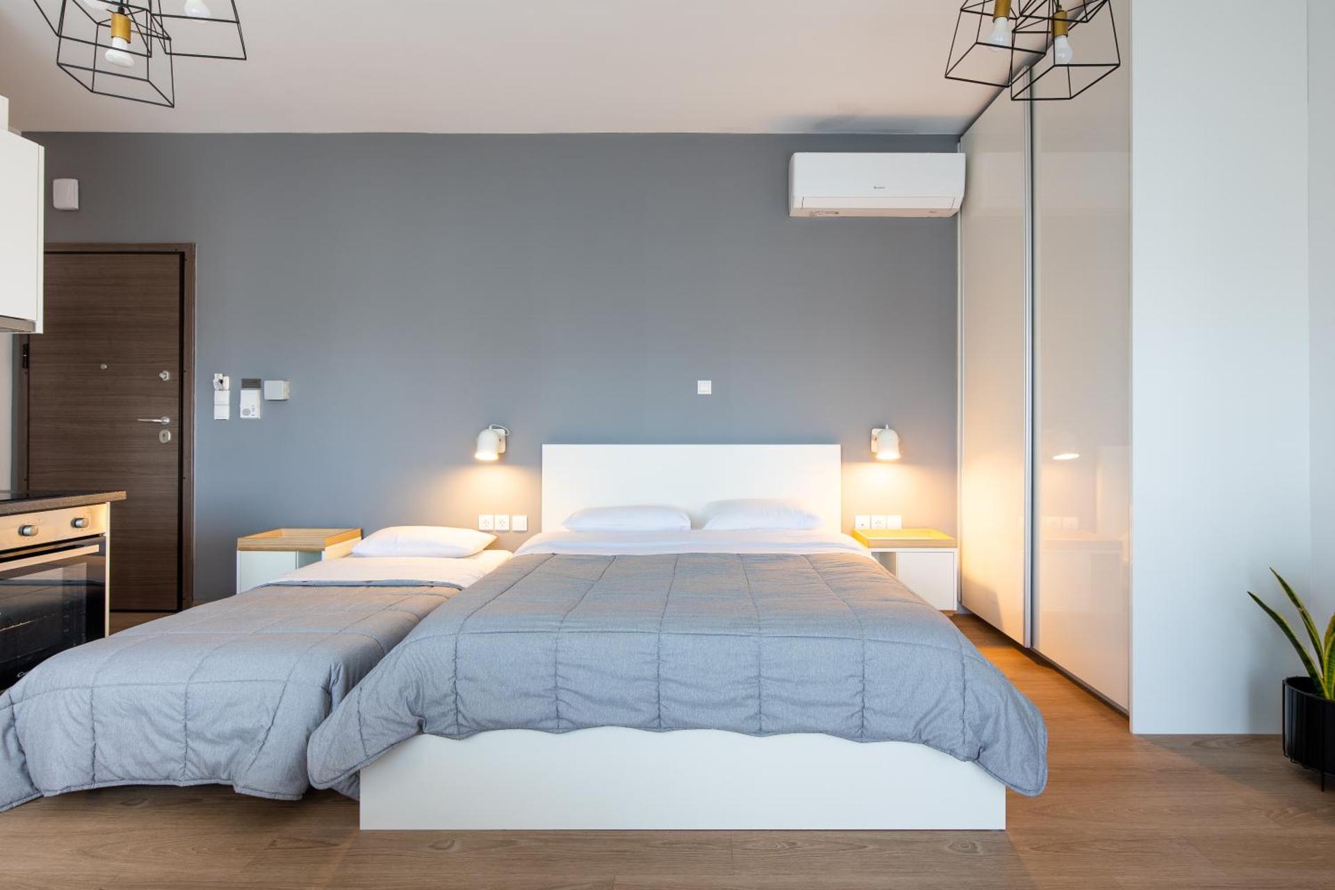 Boutique Studios near Airport - Photo 16