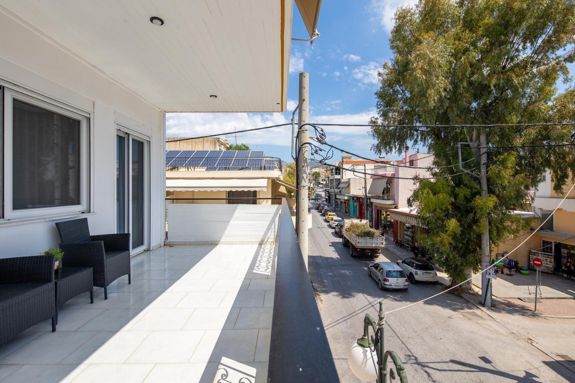 Boutique Studios near Airport - Photo 6