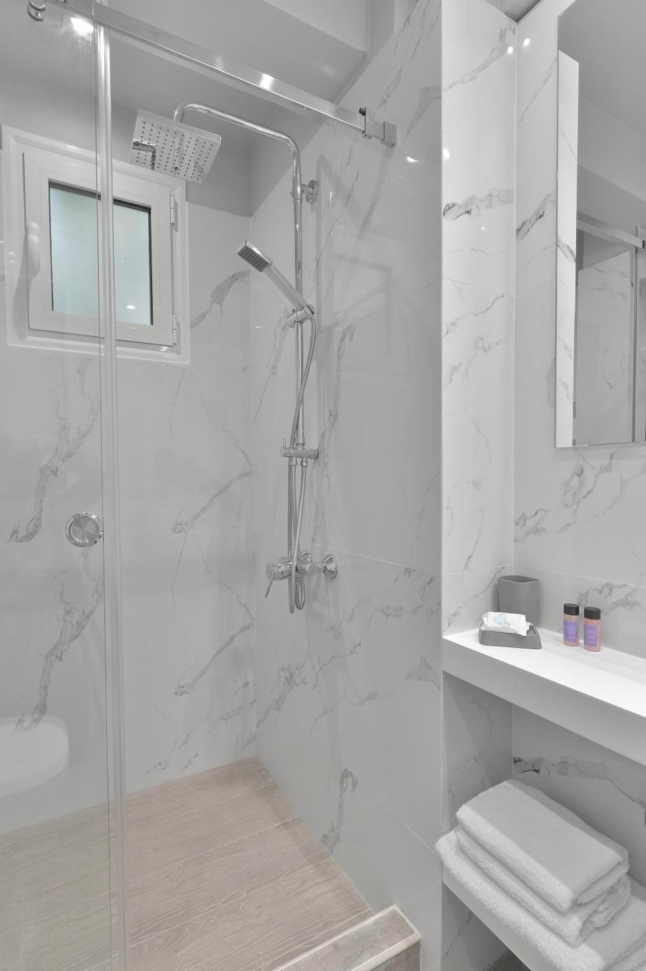 Alter Athens - Photo 33