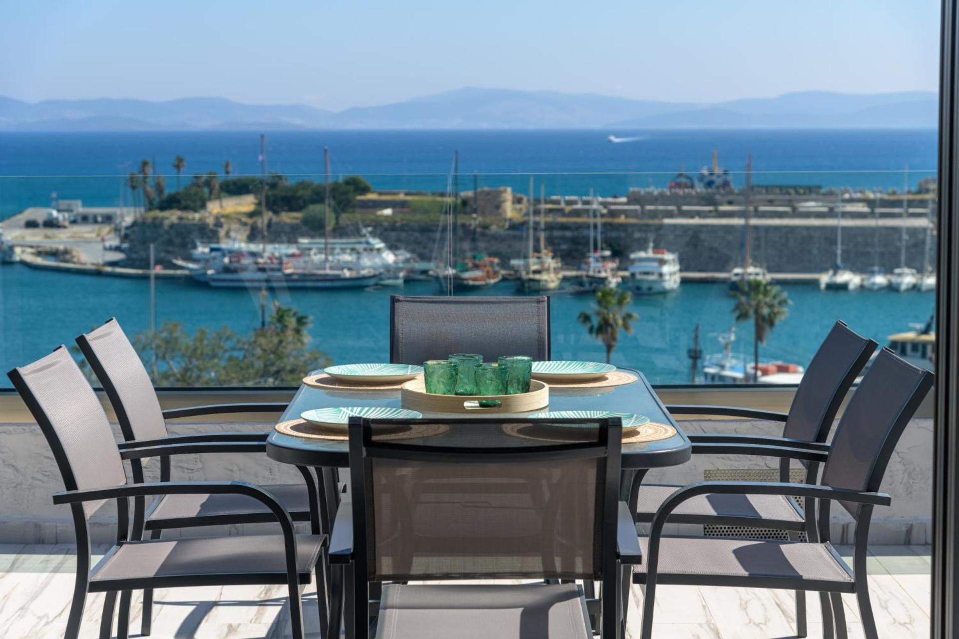 Alexandra Hotel&Apartments - Photo 3