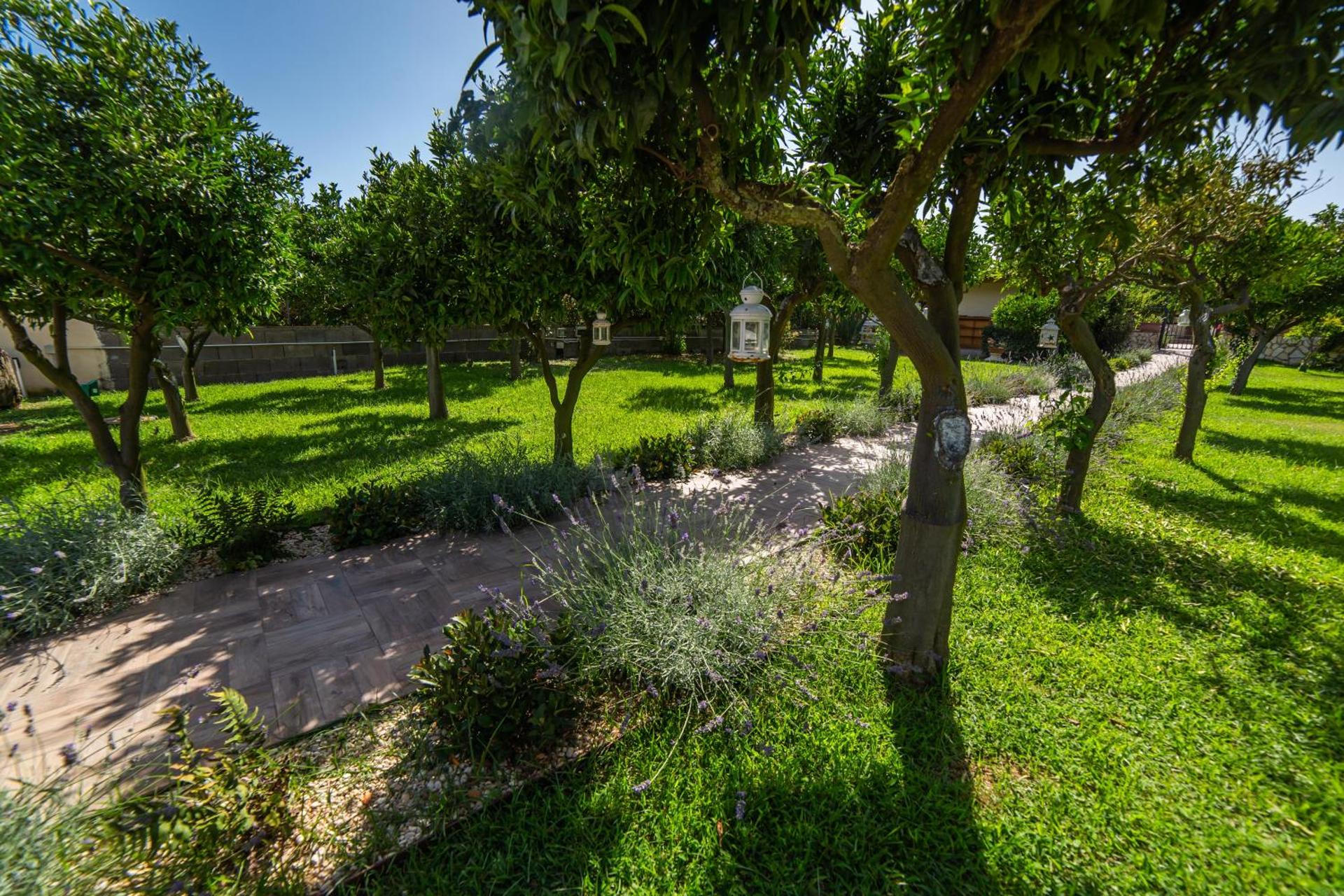 I Lecci Guesthouse - Photo 268