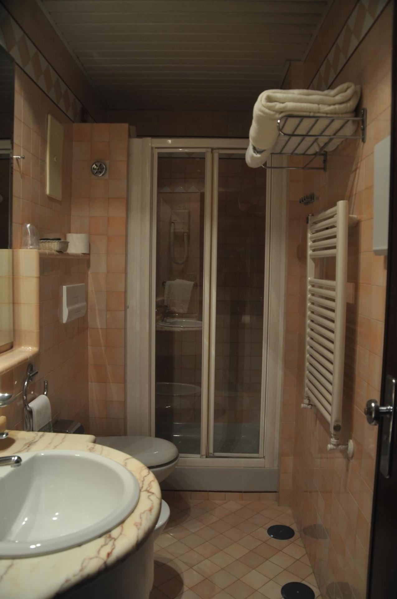 Albergo Fiorenza - Photo 24