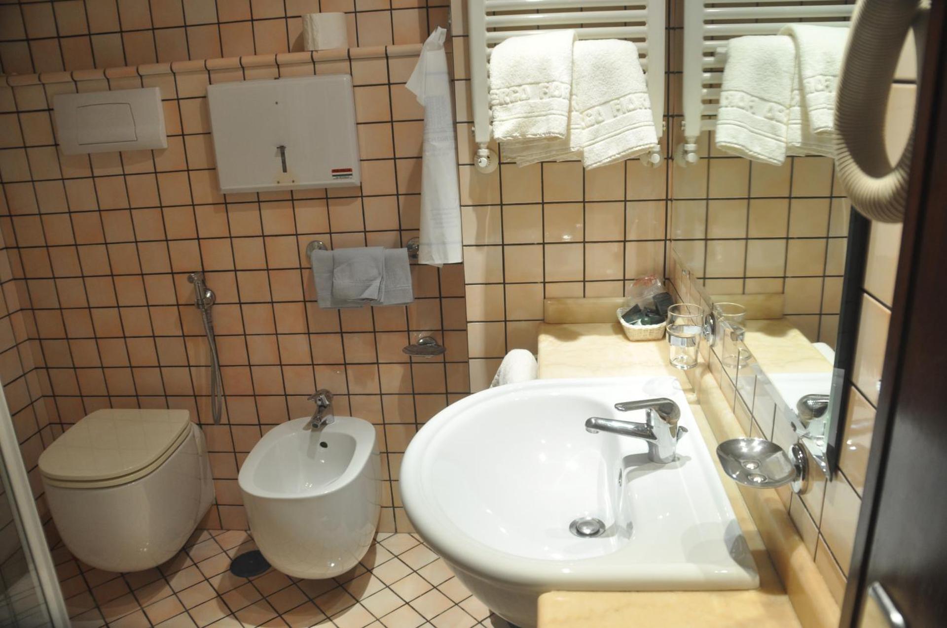 Albergo Fiorenza - Photo 30