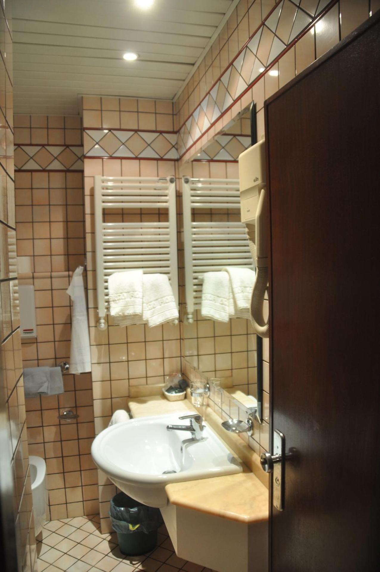 Albergo Fiorenza - Photo 4