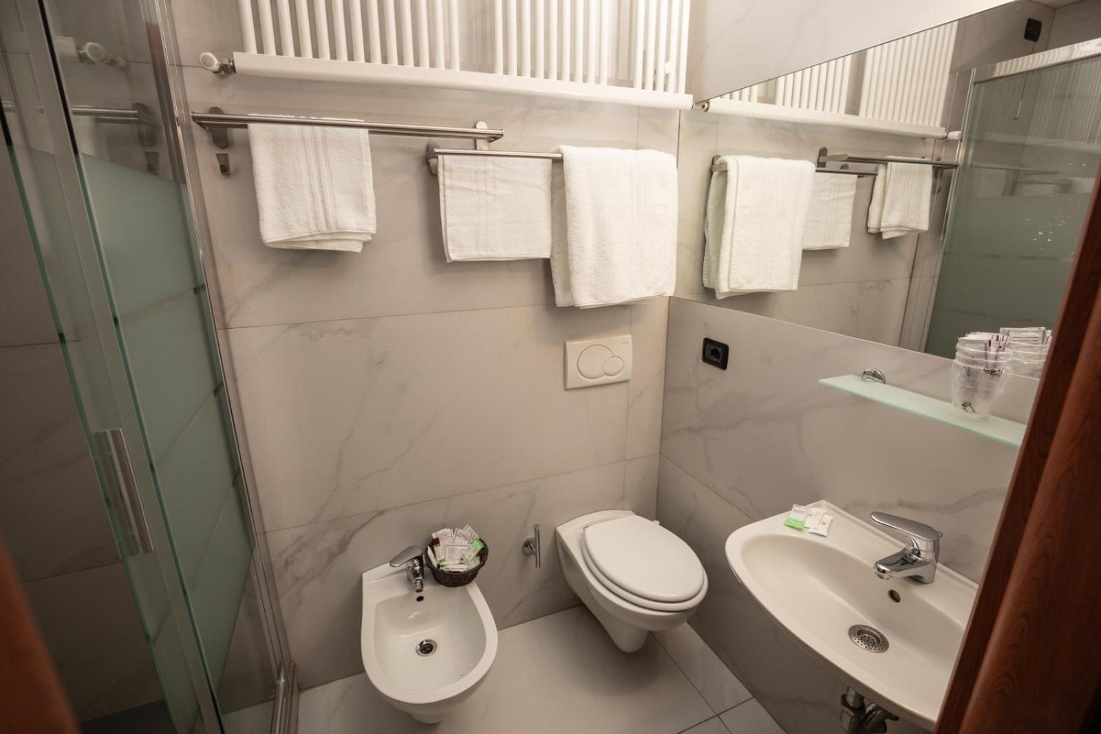 Hotel Vista Lago Como - Photo 3