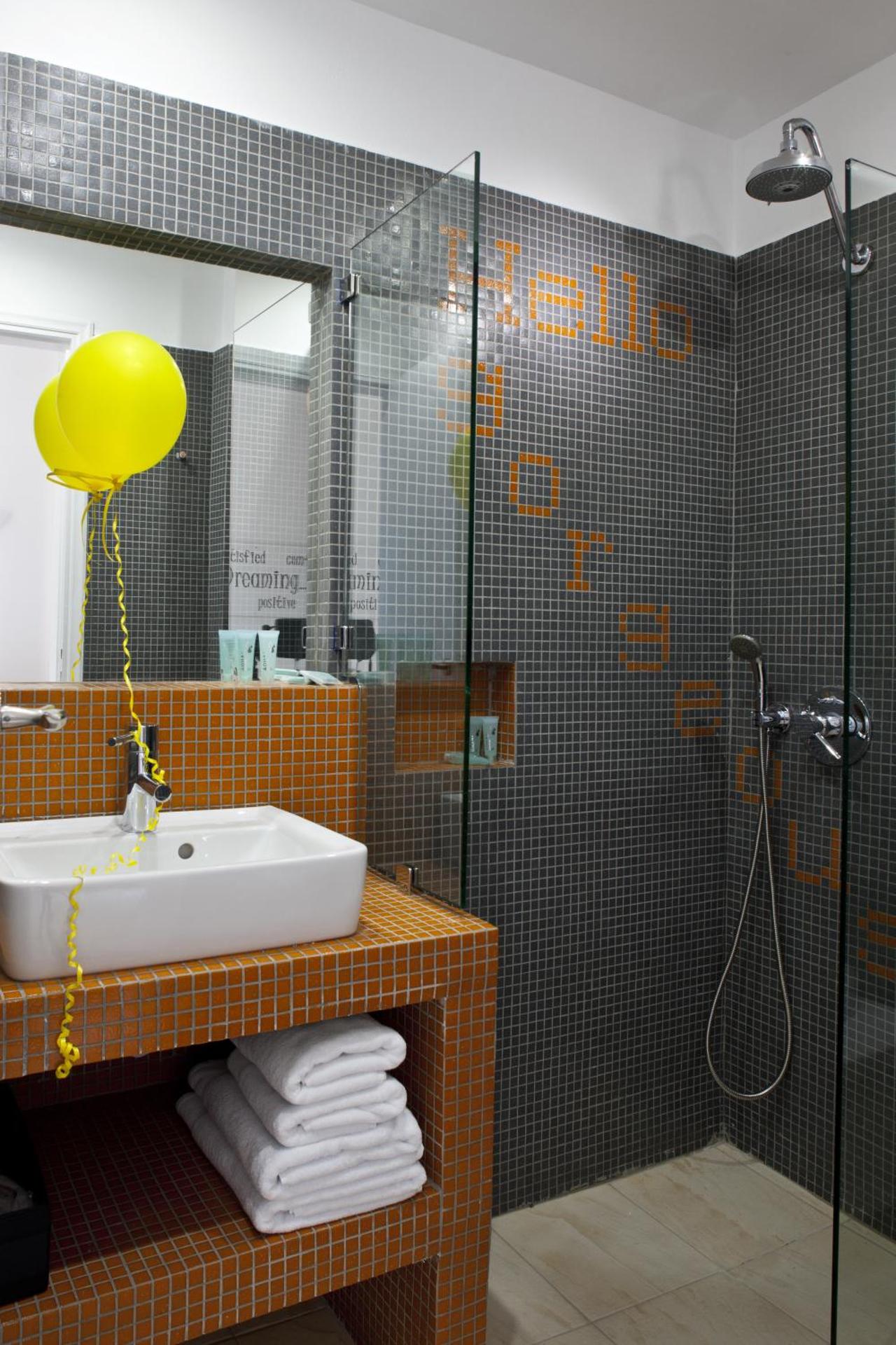 Acqua Vatos Santorini Hotel - Photo 12