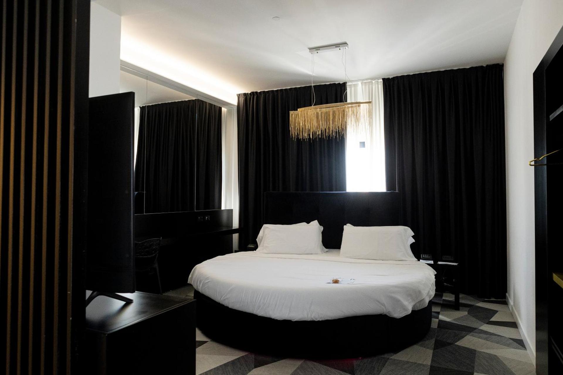 My Suite Hotel - Photo 89