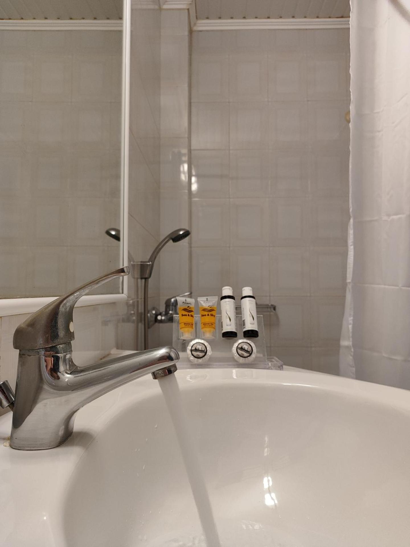 Sidra Hotel - Photo 63