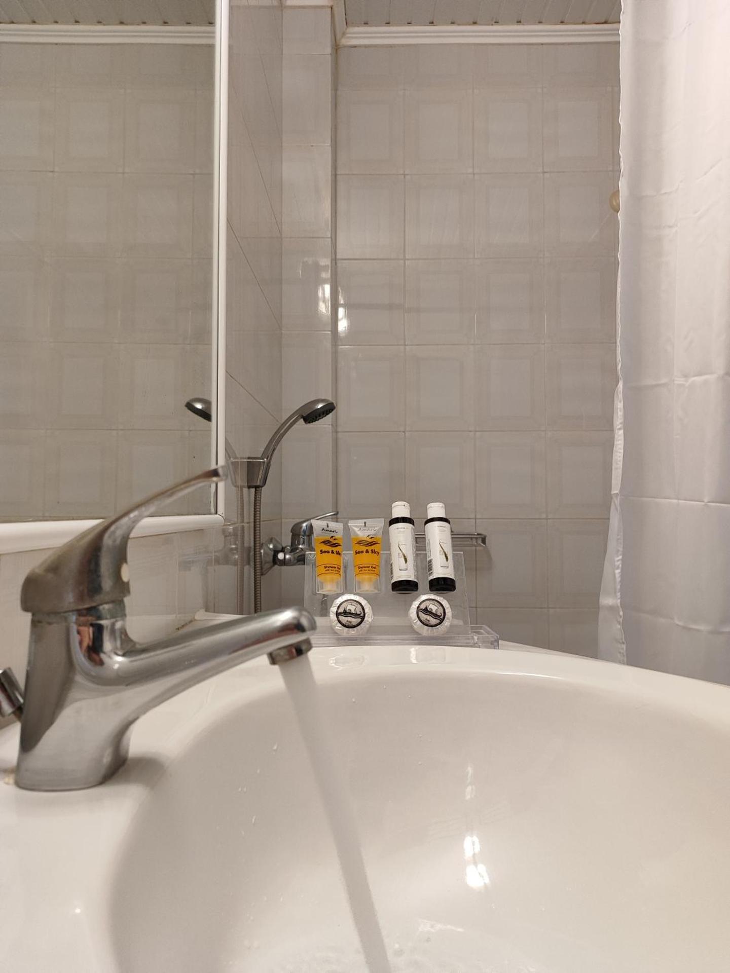 Sidra Hotel - Photo 62