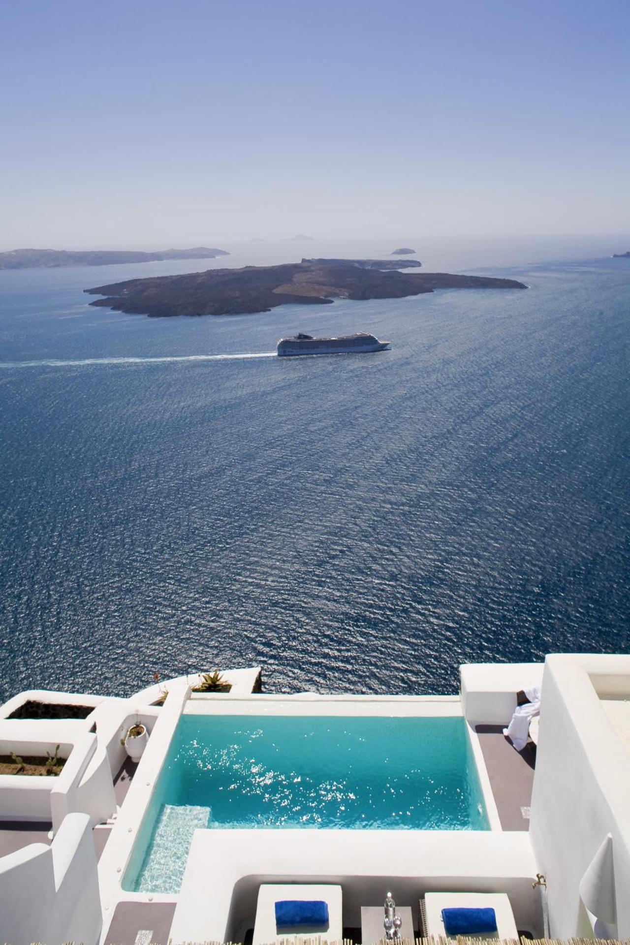 Dreams Luxury Suites - Photo 17