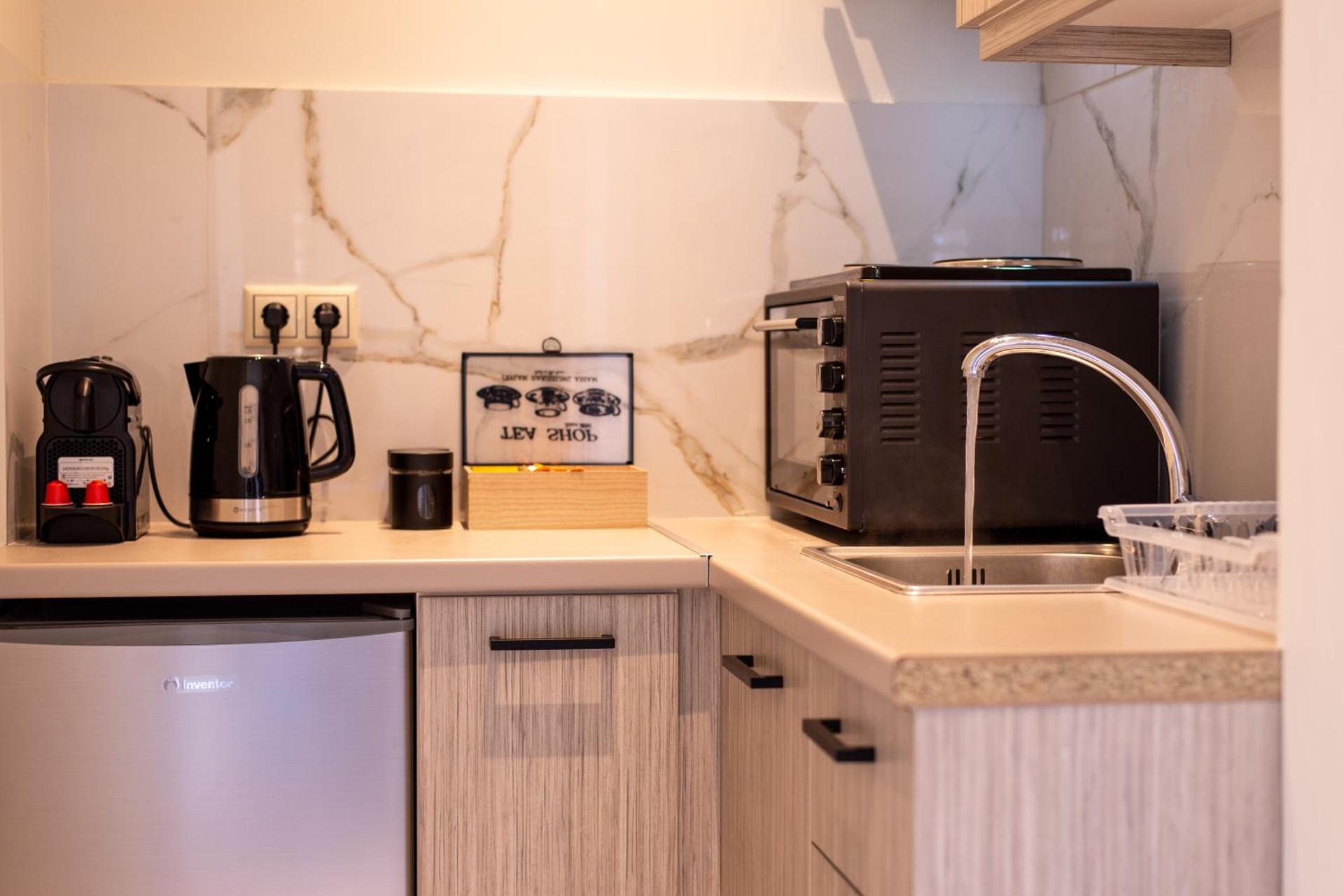 Demi's Apartments Near Athen's Airport - Photo 49