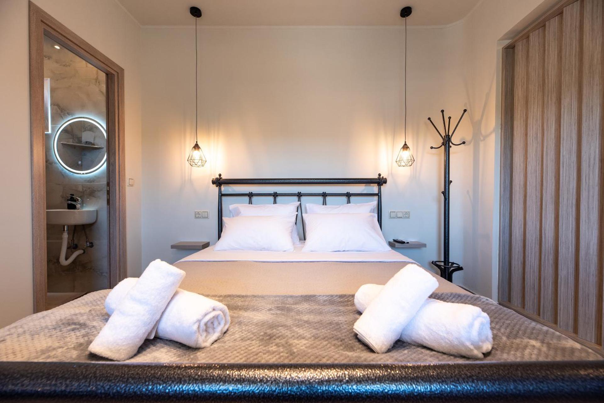 Demi's Apartments Near Athen's Airport - Photo 33