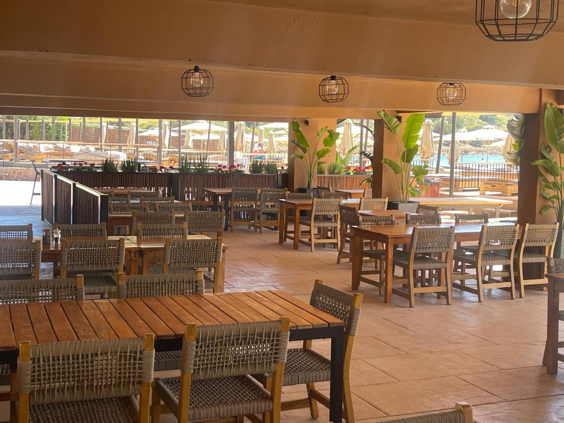 Aegeon Beach Hotel - Photo 82