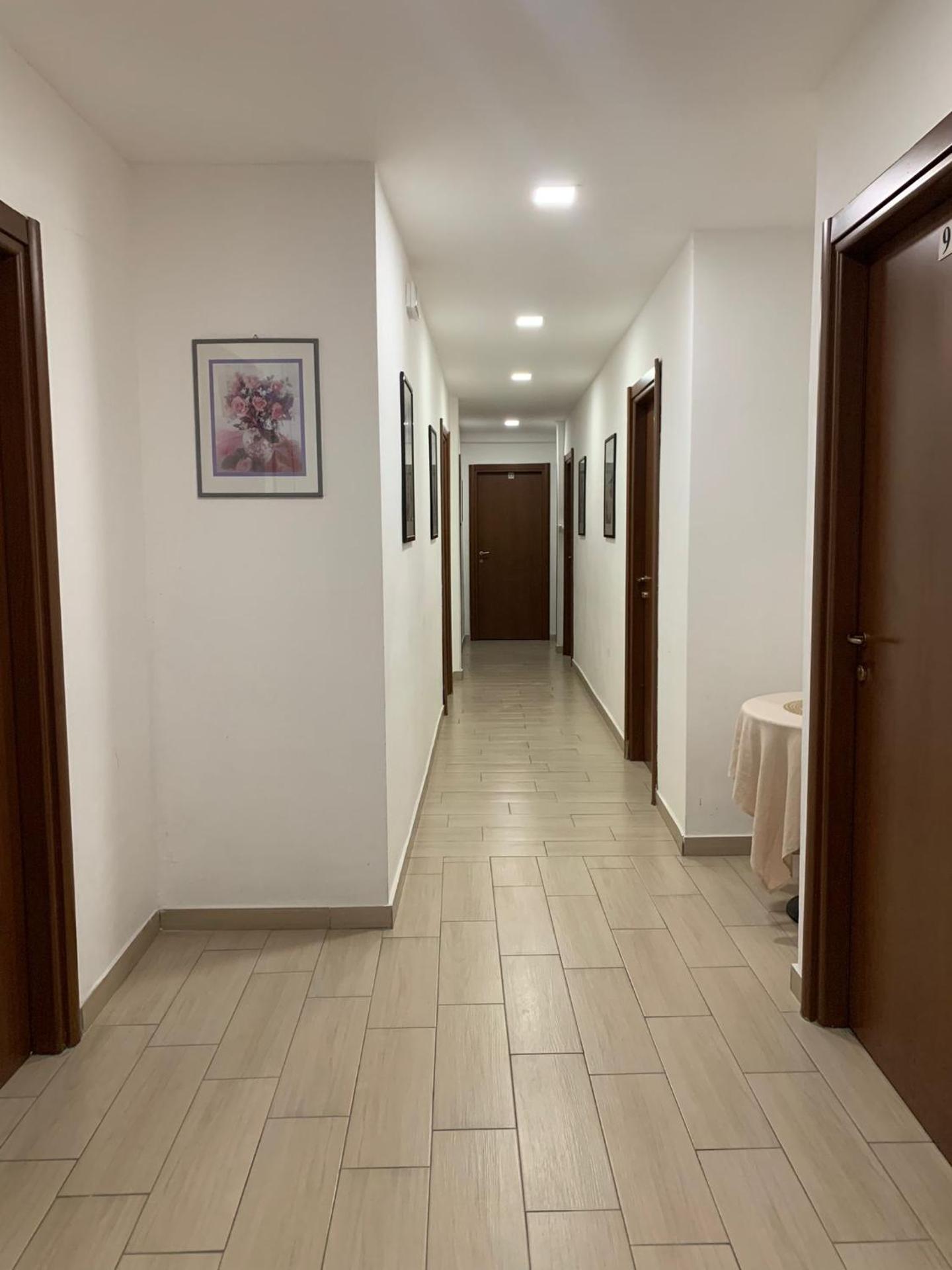 Hotel Mercurio - Photo 10