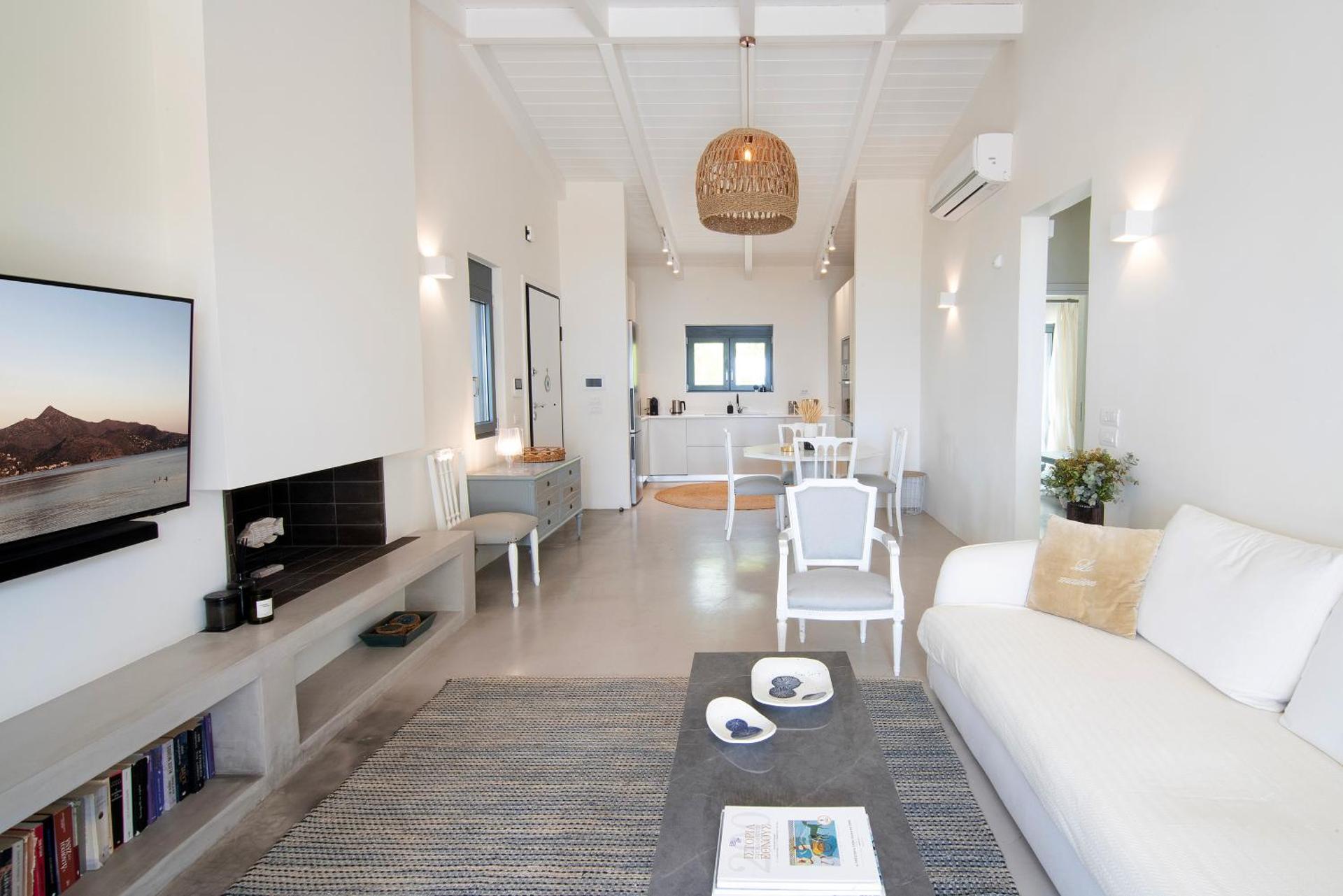 Maya Luxury Residence - Photo 11