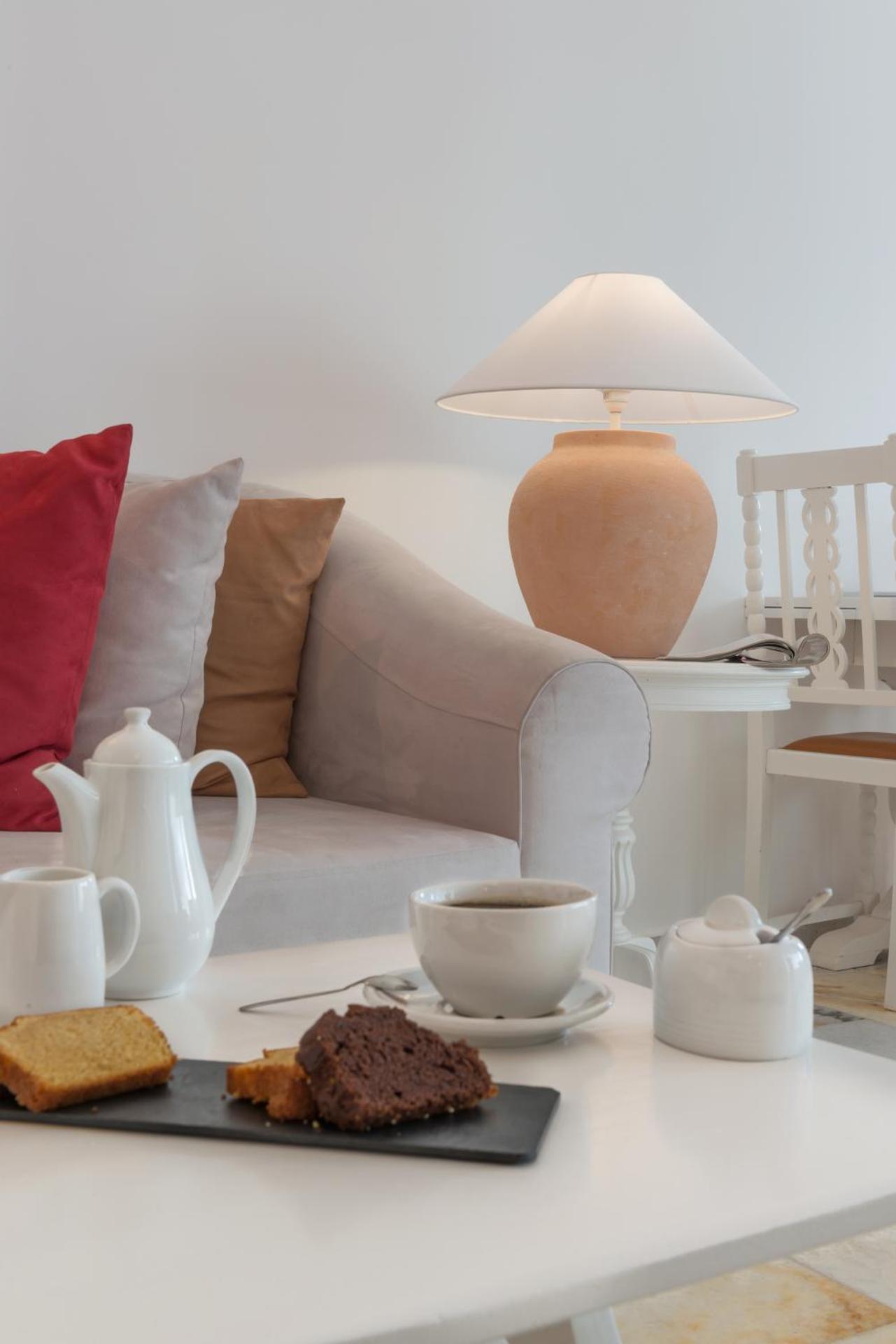 Iliovasilema Suites - Photo 119