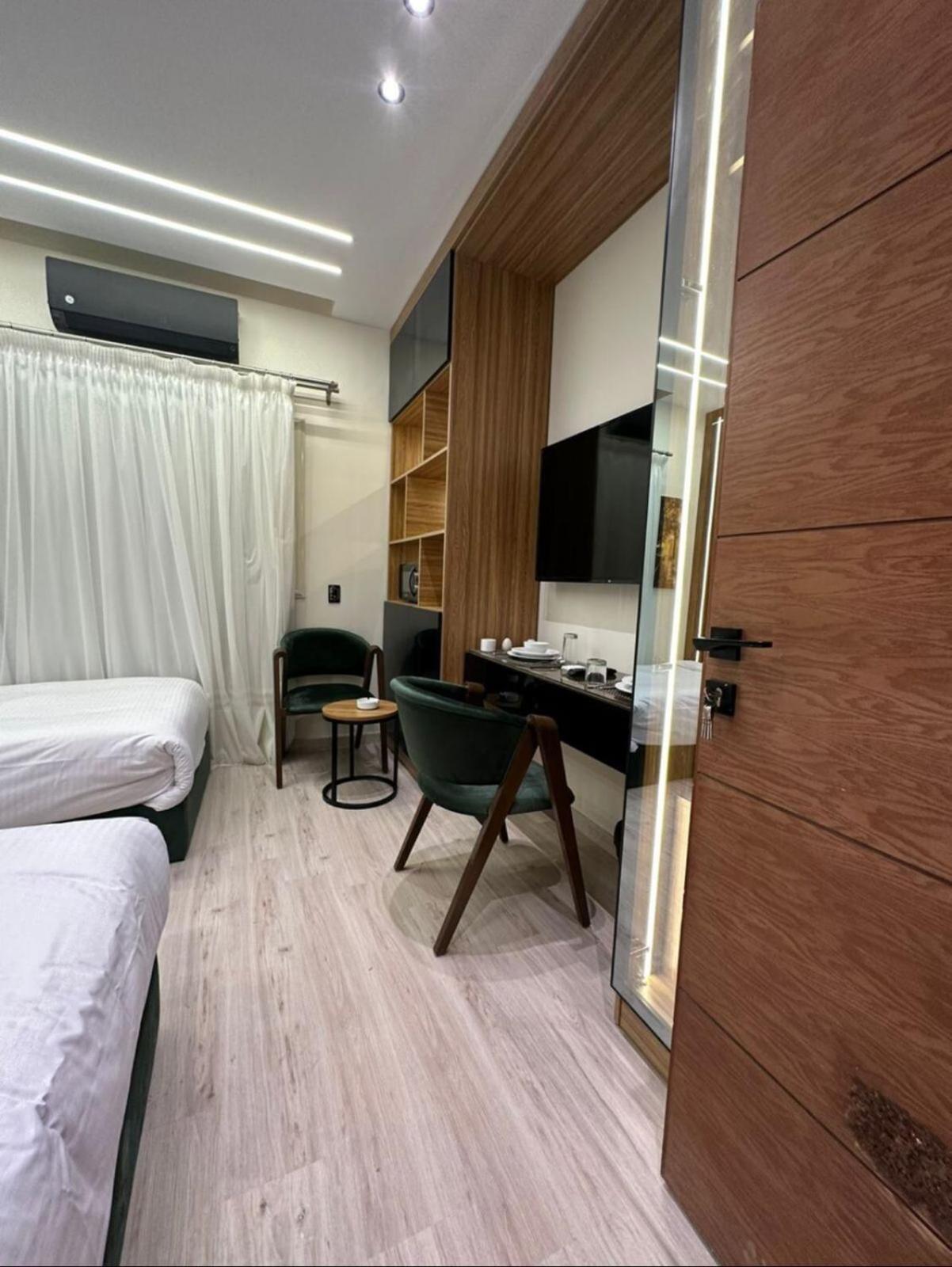 Elite Boutique Hotel - Photo 51