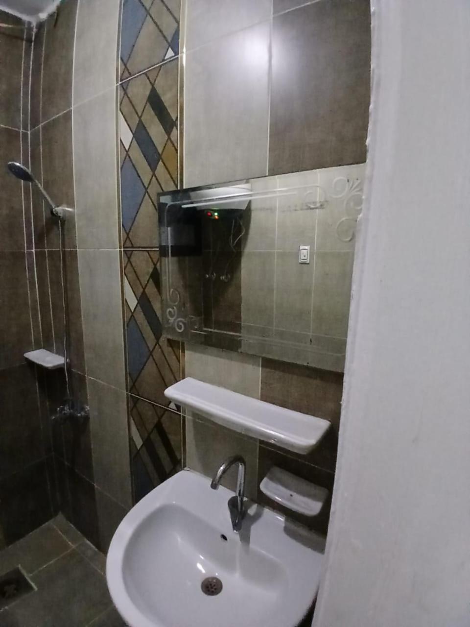 Eastern Oasis Motel & Horse Farm - Photo 8