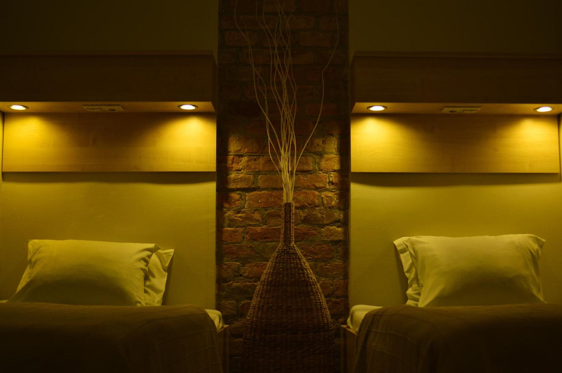 Centrooms House - Photo 29