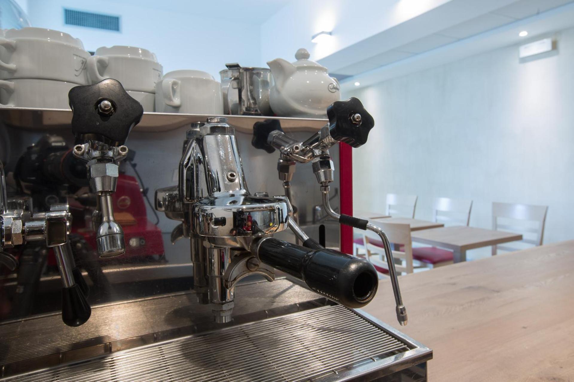 Floris Hotel - Photo 155