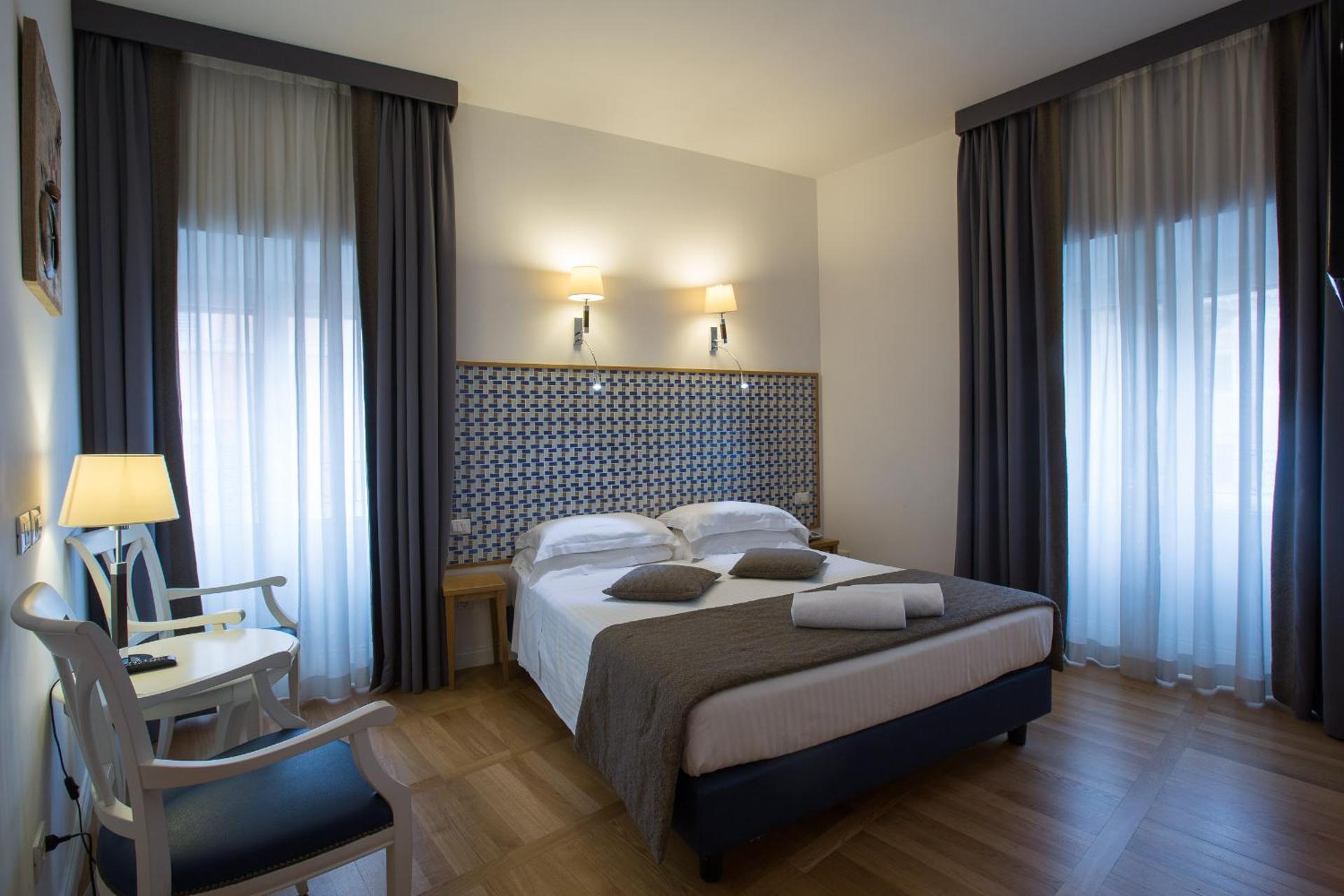 Floris Hotel - Photo 94