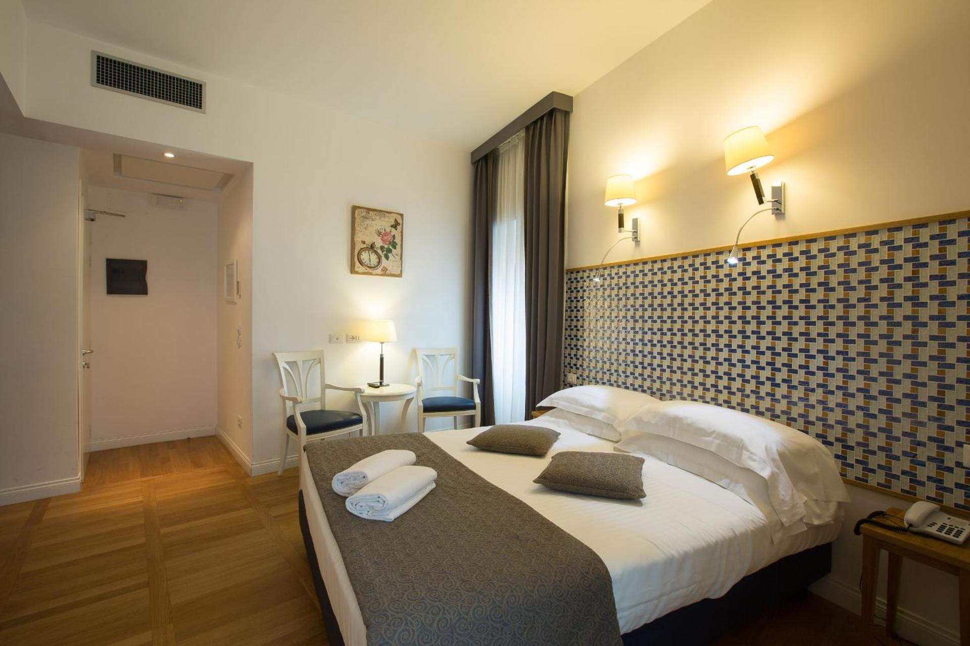 Floris Hotel - Photo 95