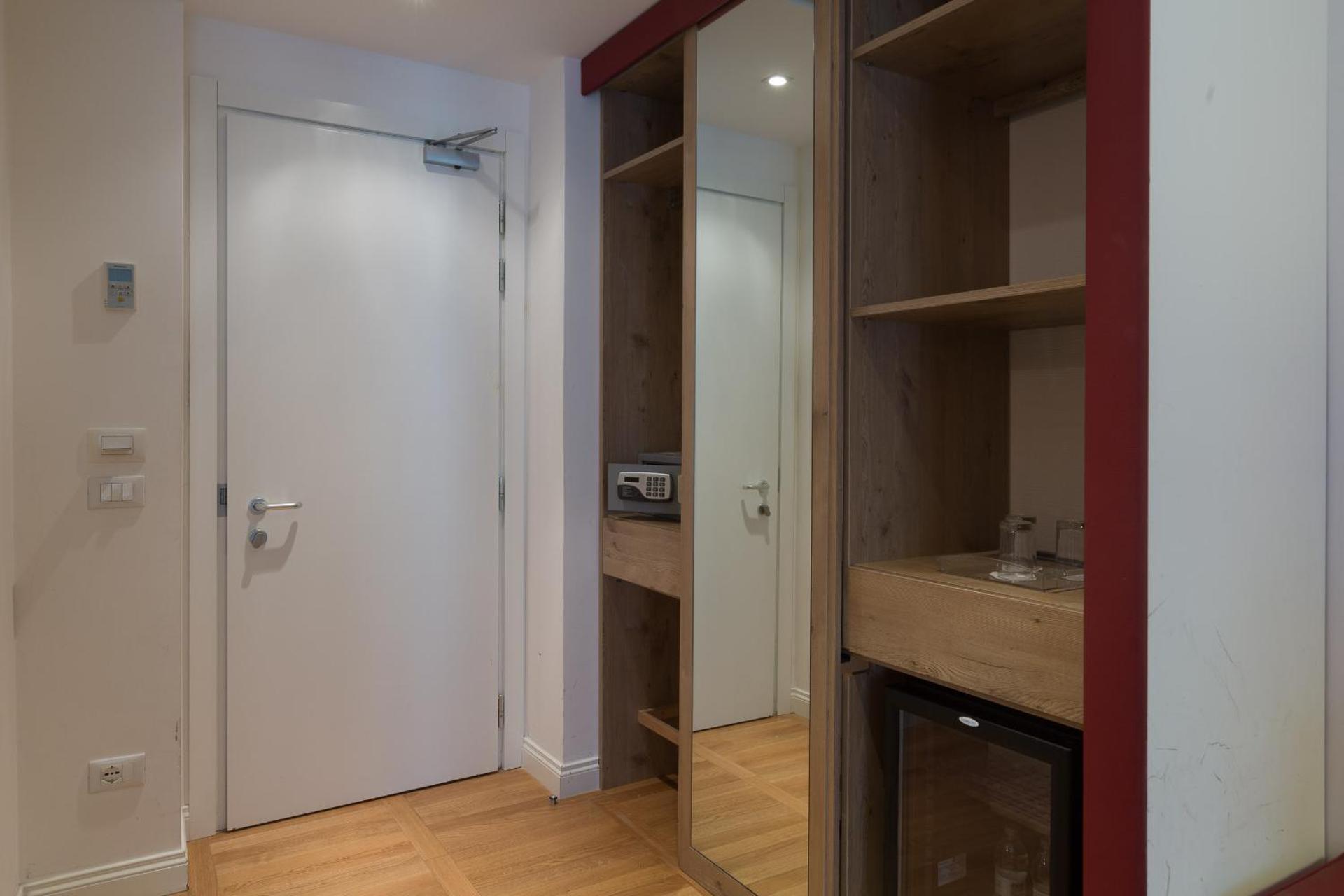 Floris Hotel - Photo 125