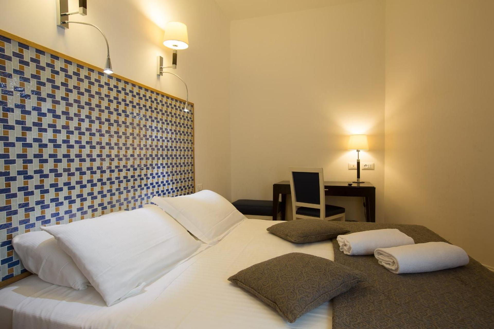 Floris Hotel - Photo 74