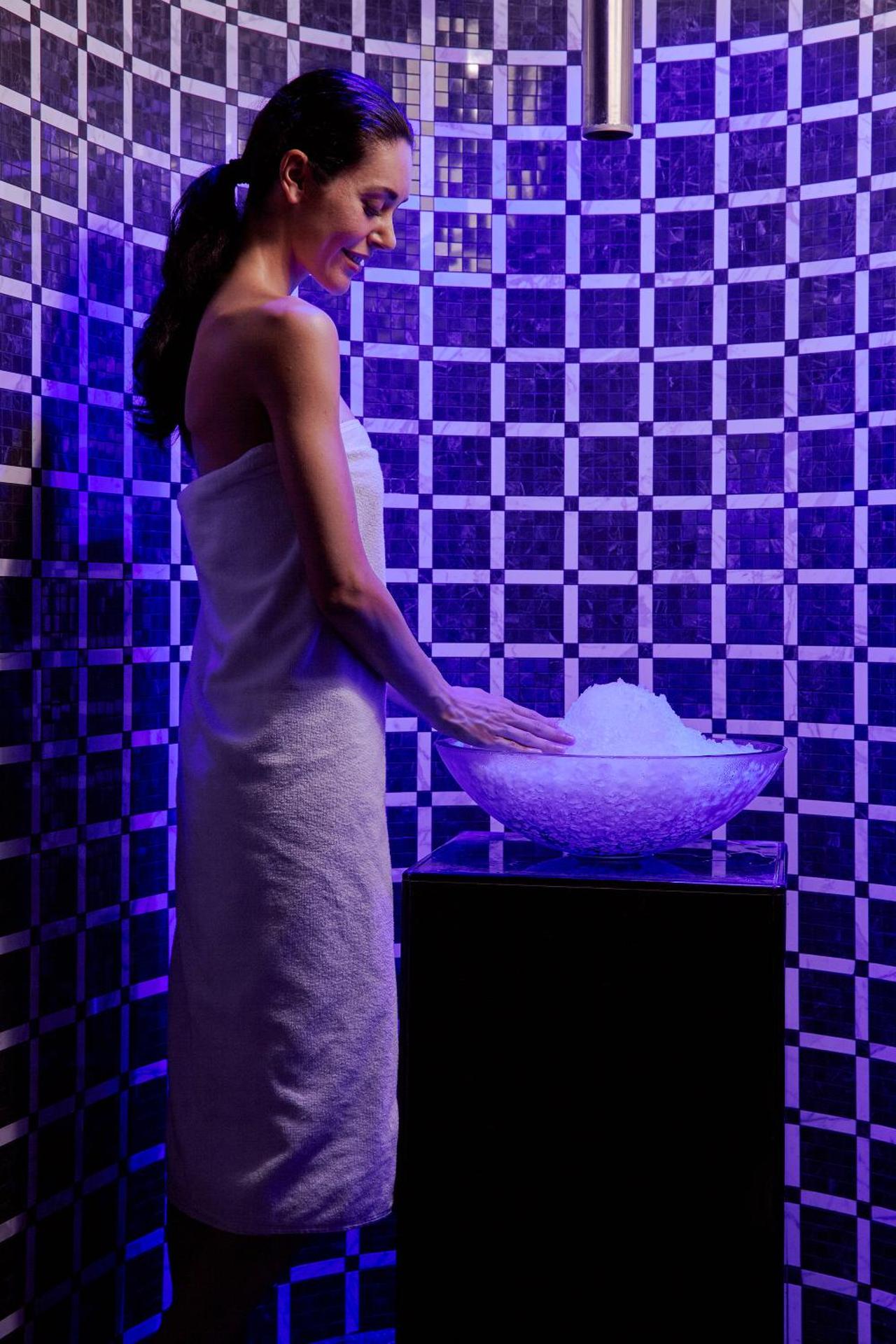 Hotel Riviera & Maximilian's - Photo 73