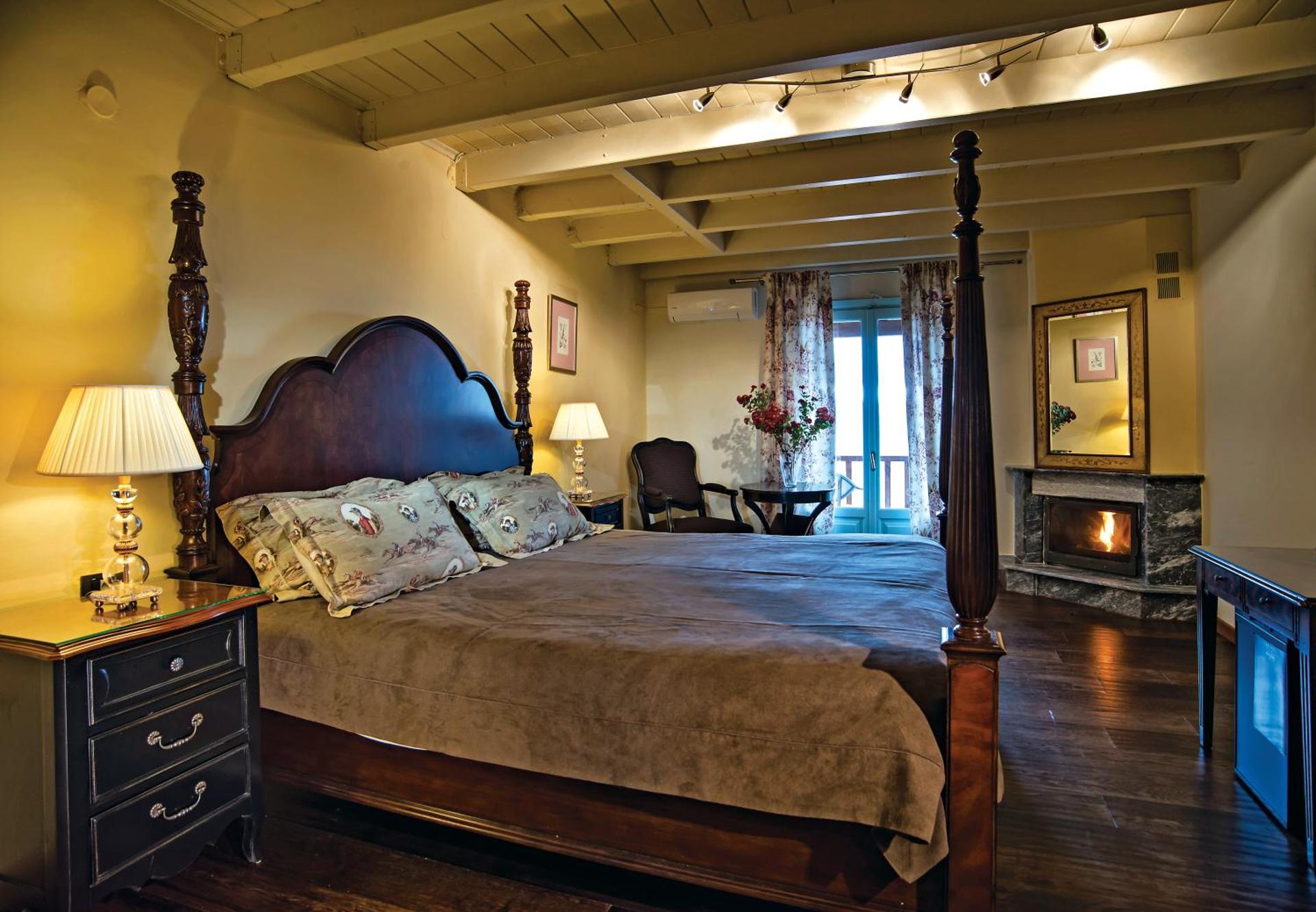 Premium Maisonette with Fireplace