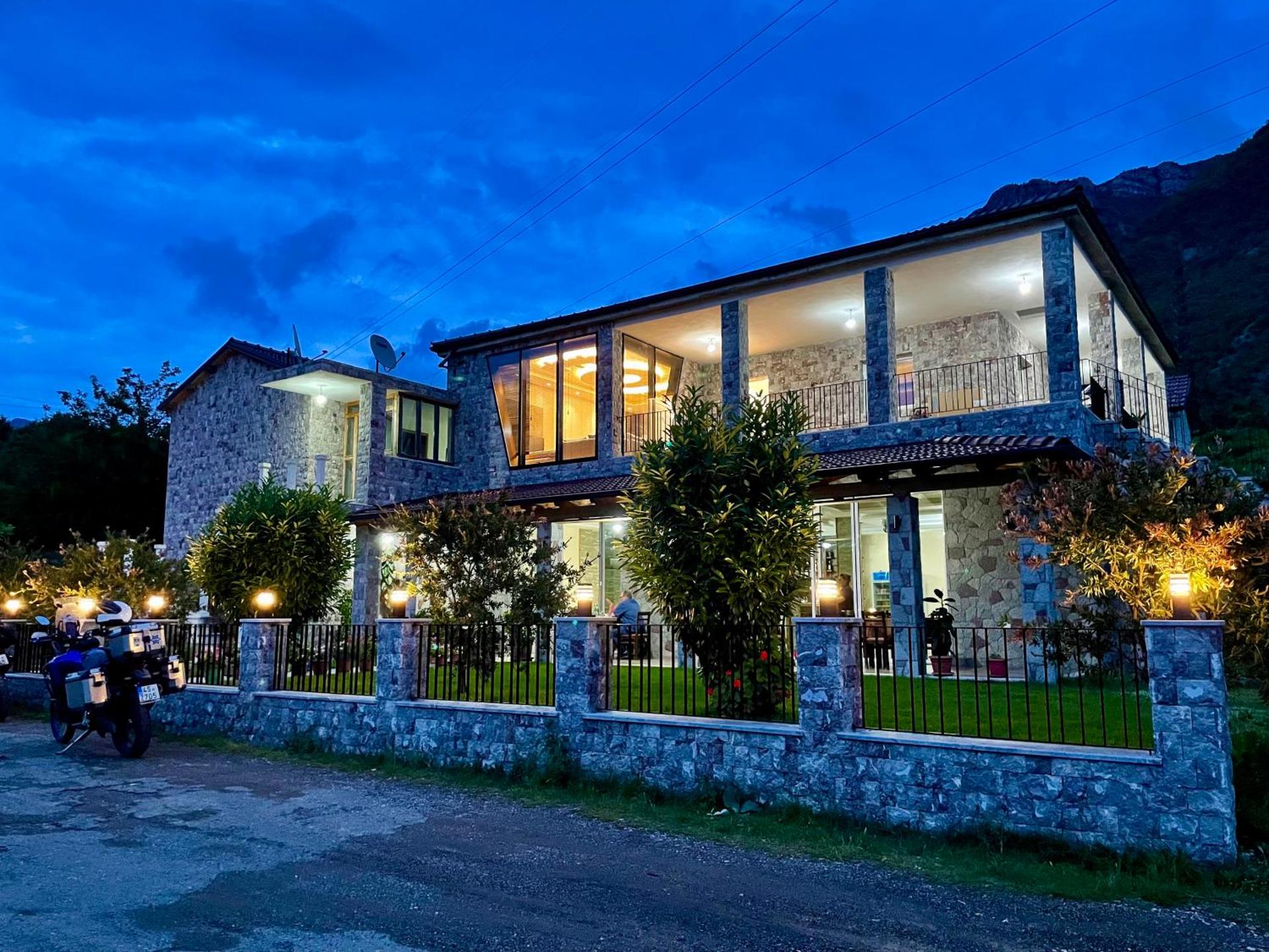 Lugina e Komanit - Photo 29