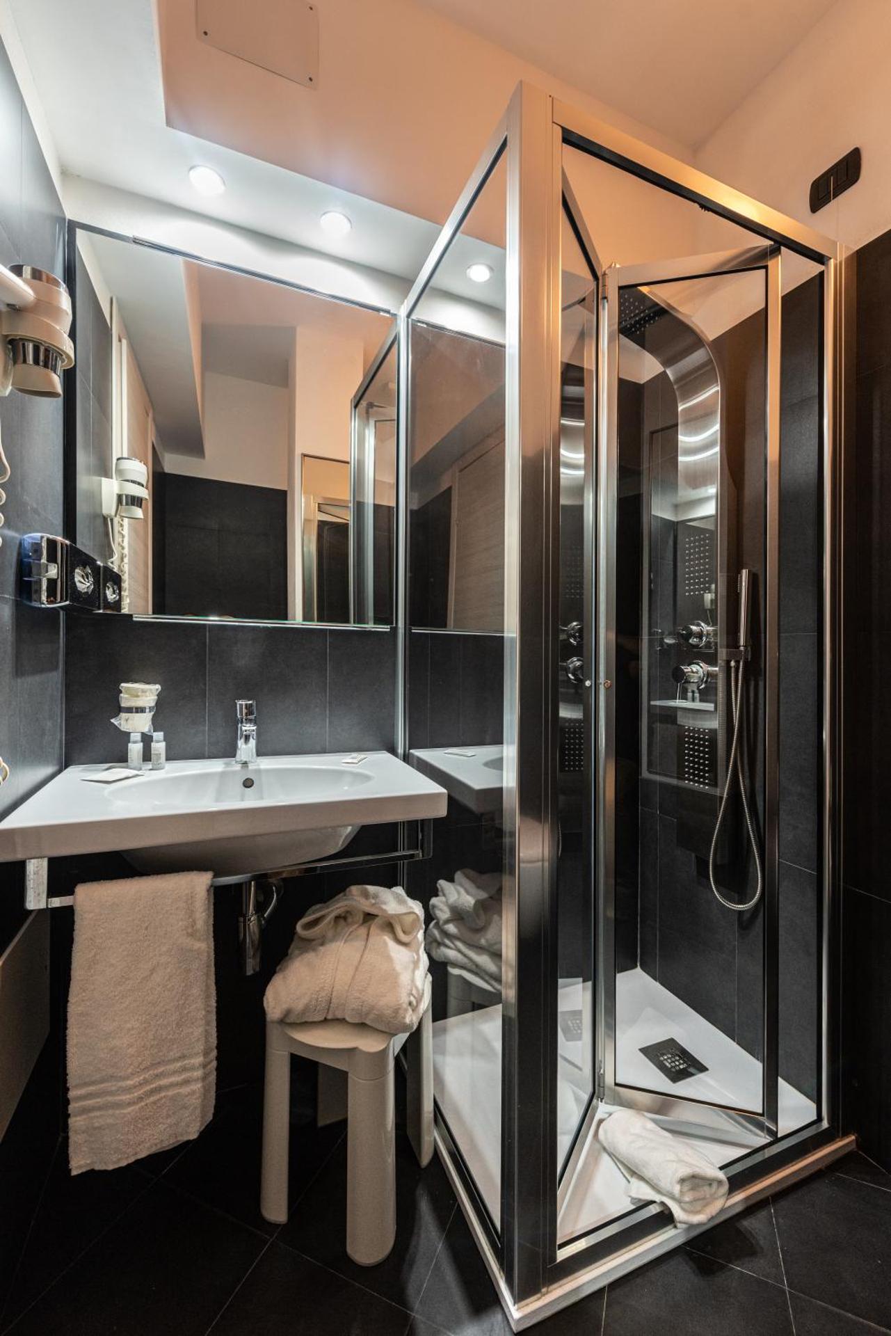 Hotel Baia Del Capitano - Photo 8