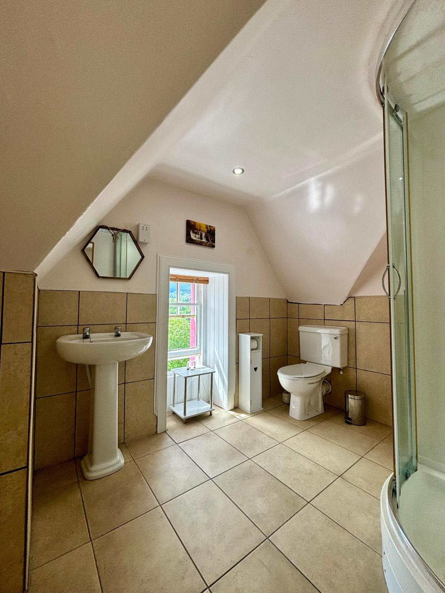 Carra Beag Guest House - Photo 84