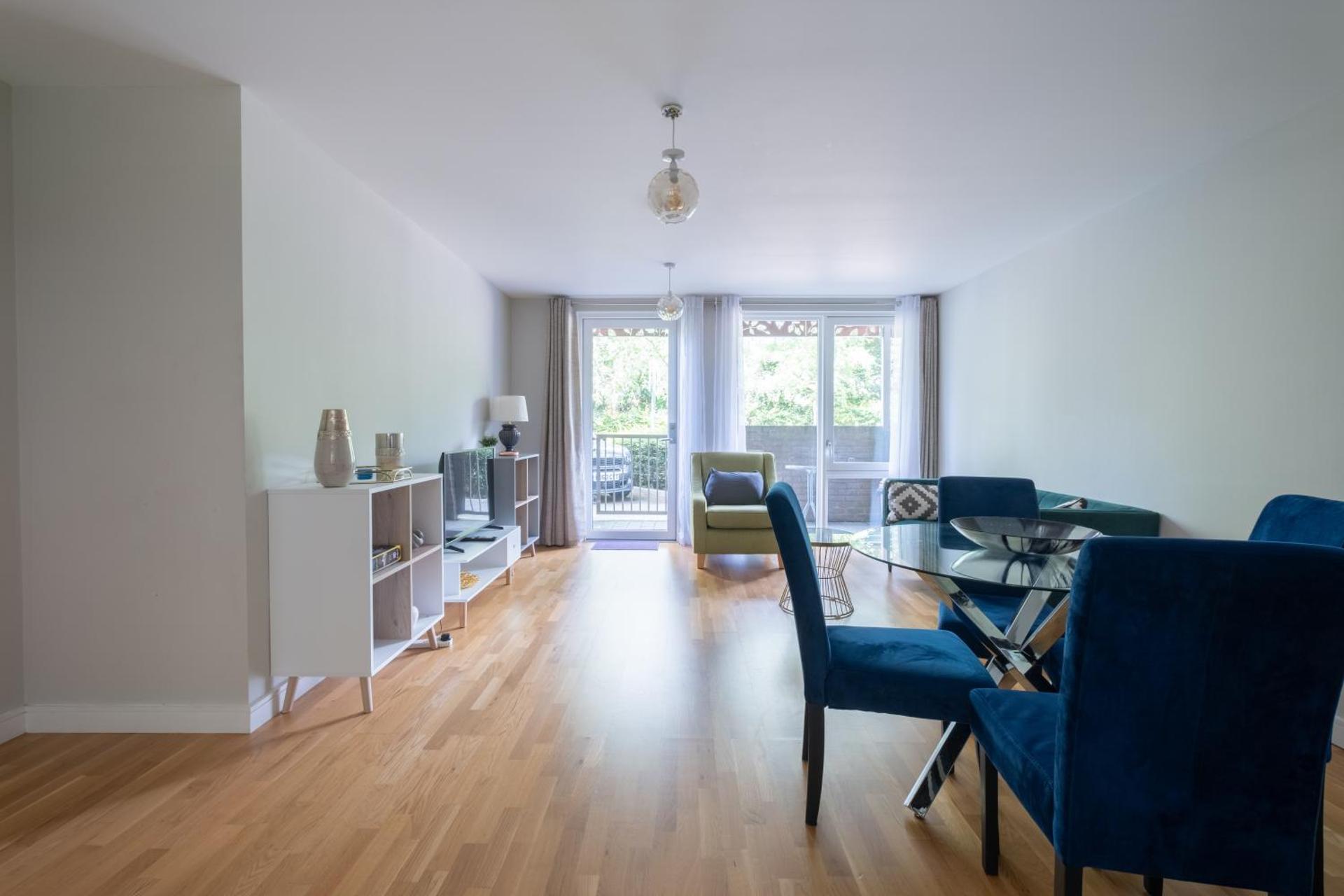 Brand New London Flat with Car Park - Photo 8